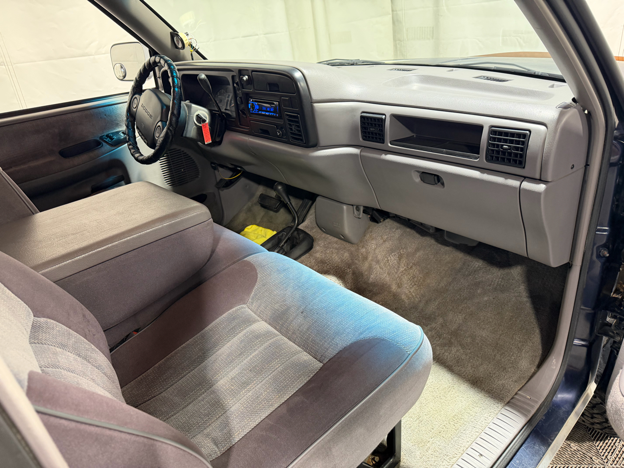 Dodge Ram 1500 Reg Cab 119" WB 4WD 1994