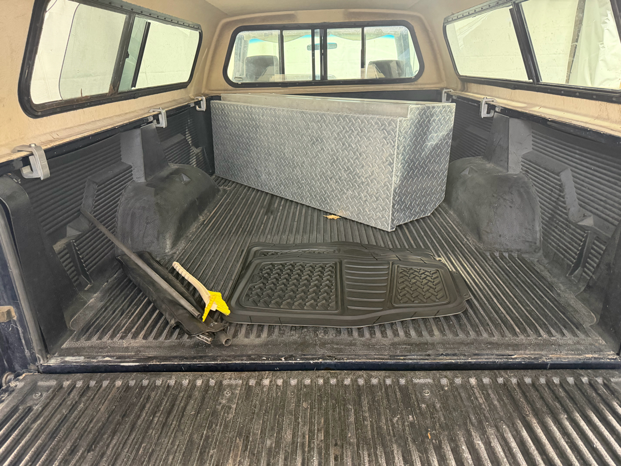 Dodge Ram 1500 Reg Cab 119" WB 4WD 1994