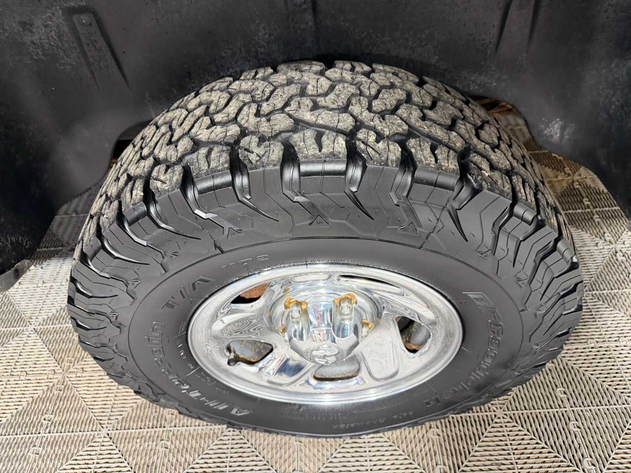 Dodge Ram 1500 Reg Cab 119" WB 4WD 1994