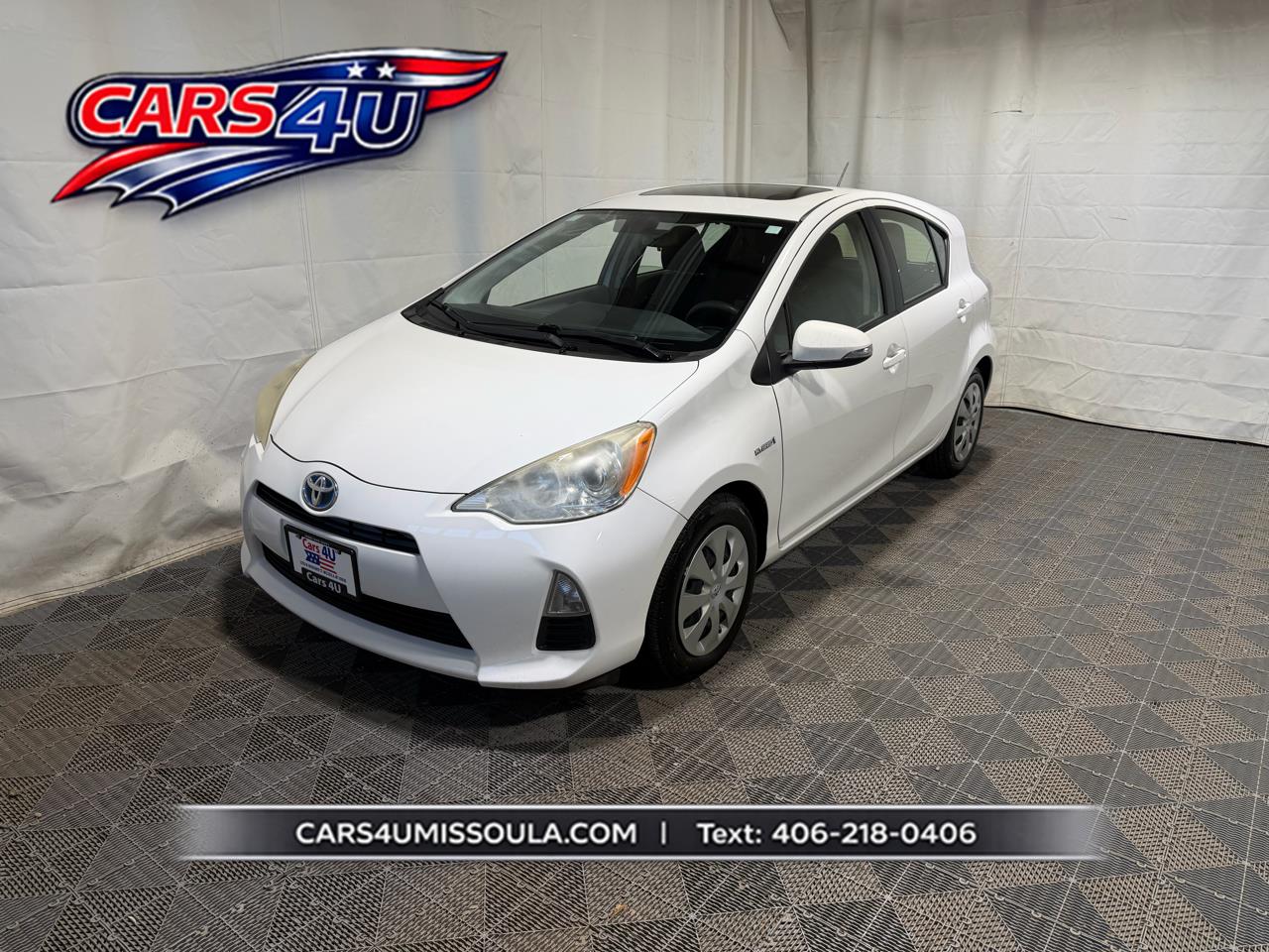 2013 Toyota Prius c 5dr HB Three (Natl)