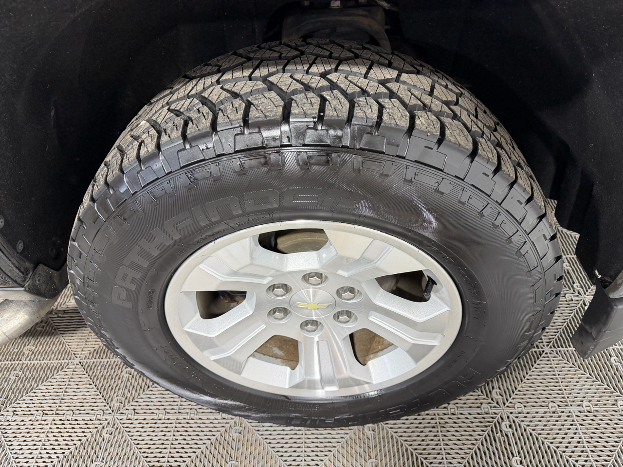 Chevrolet Silverado 1500 4WD Double Cab 143.5" LT w/1LT 2017