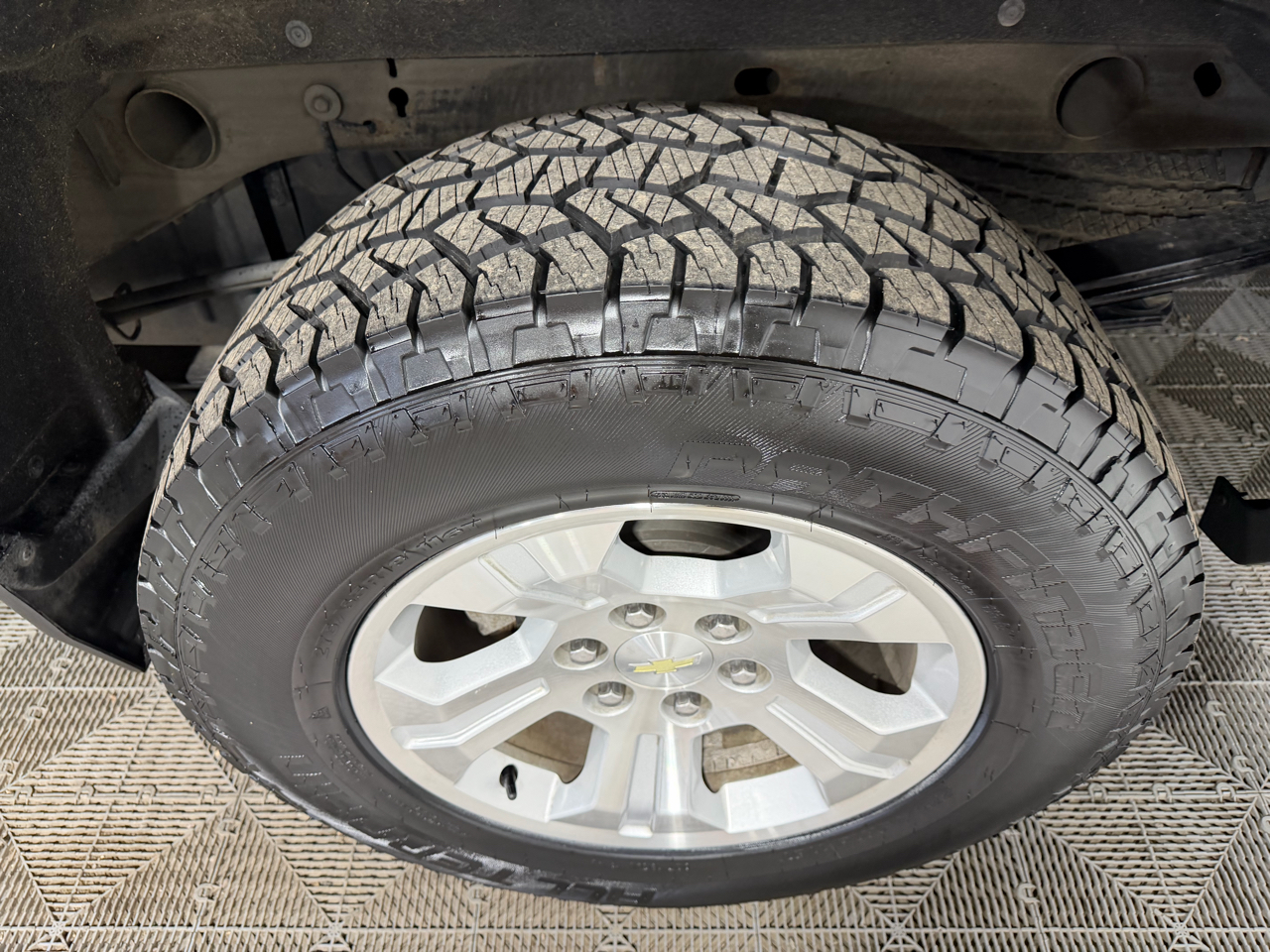 Chevrolet Silverado 1500 4WD Double Cab 143.5" LT w/1LT 2017