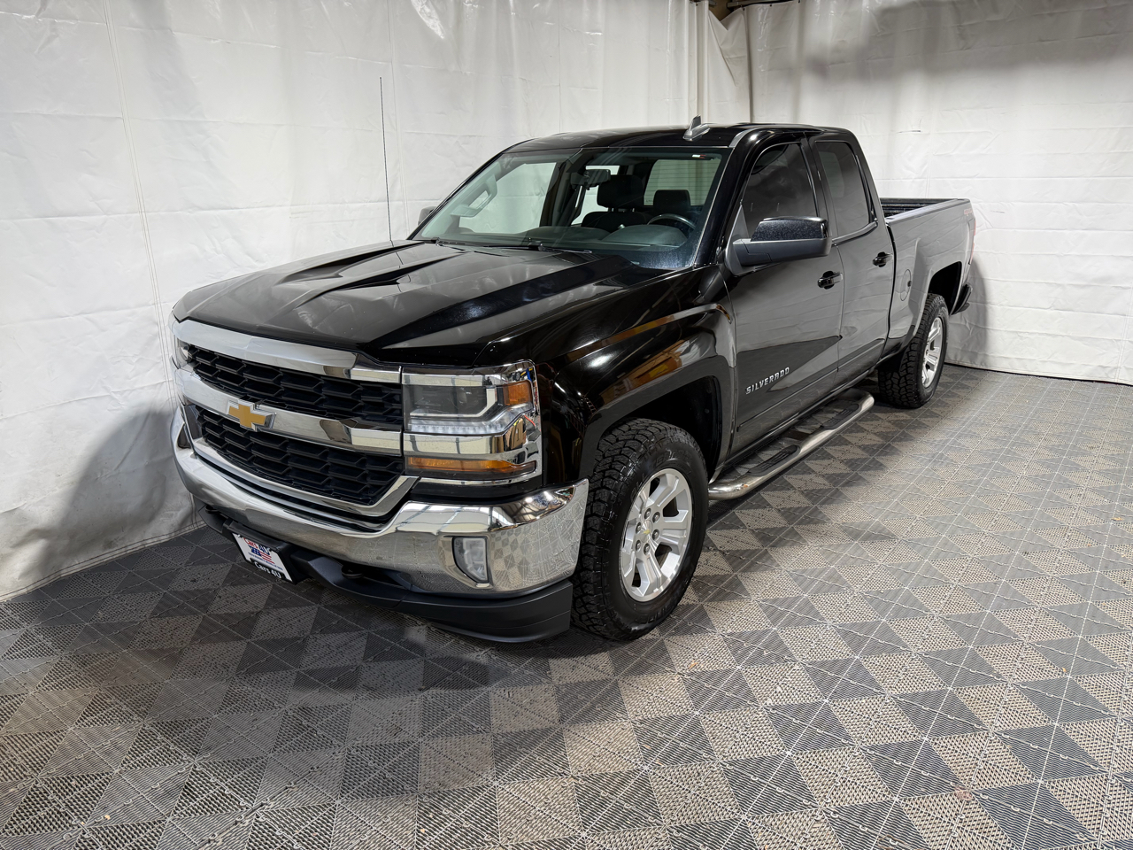 2017 Chevrolet Silverado 1500 4WD Double Cab 143.5" LT w/1LT