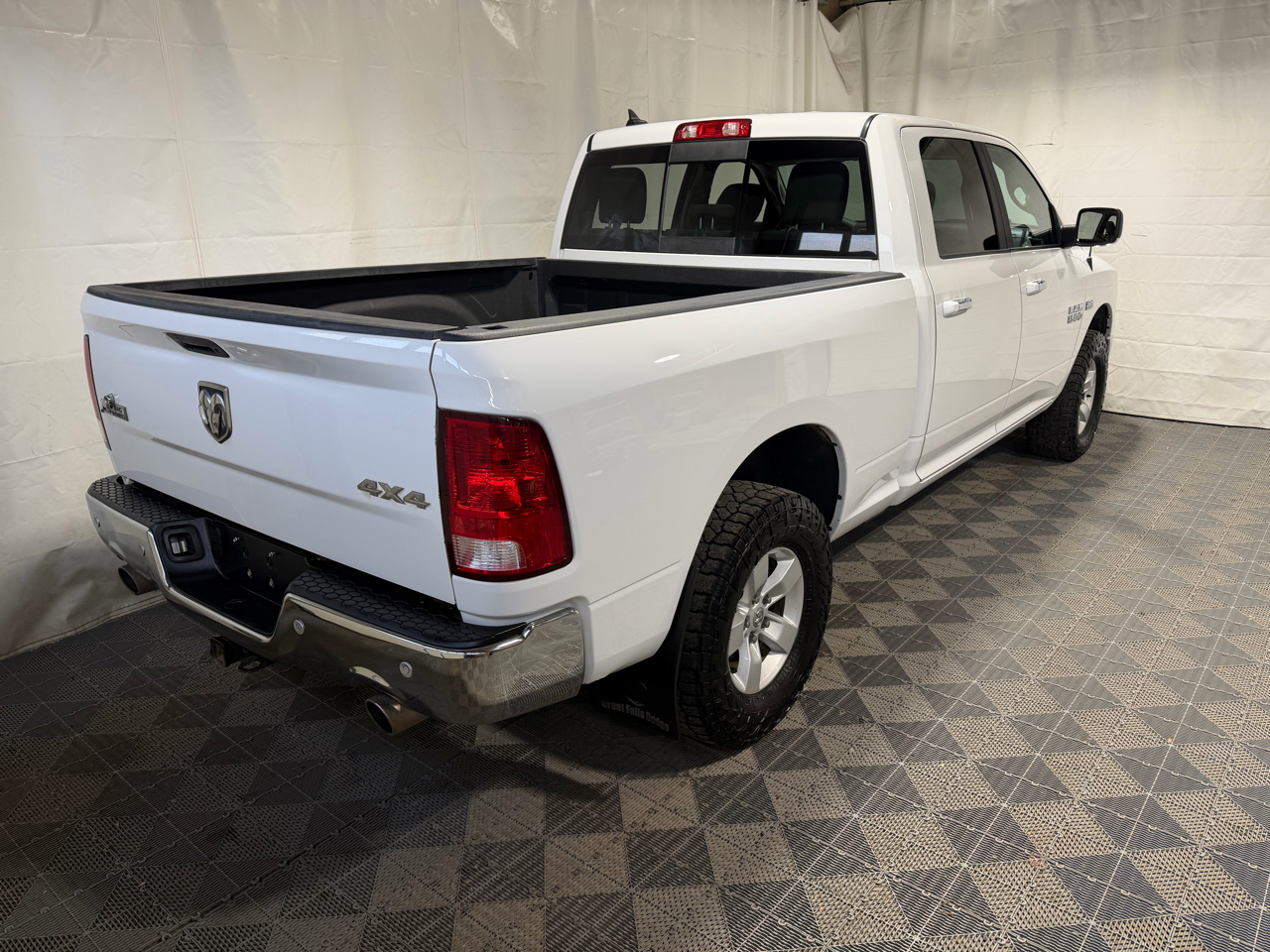 RAM 1500 Big Horn 4x4 Crew Cab 5'7" Box 2018