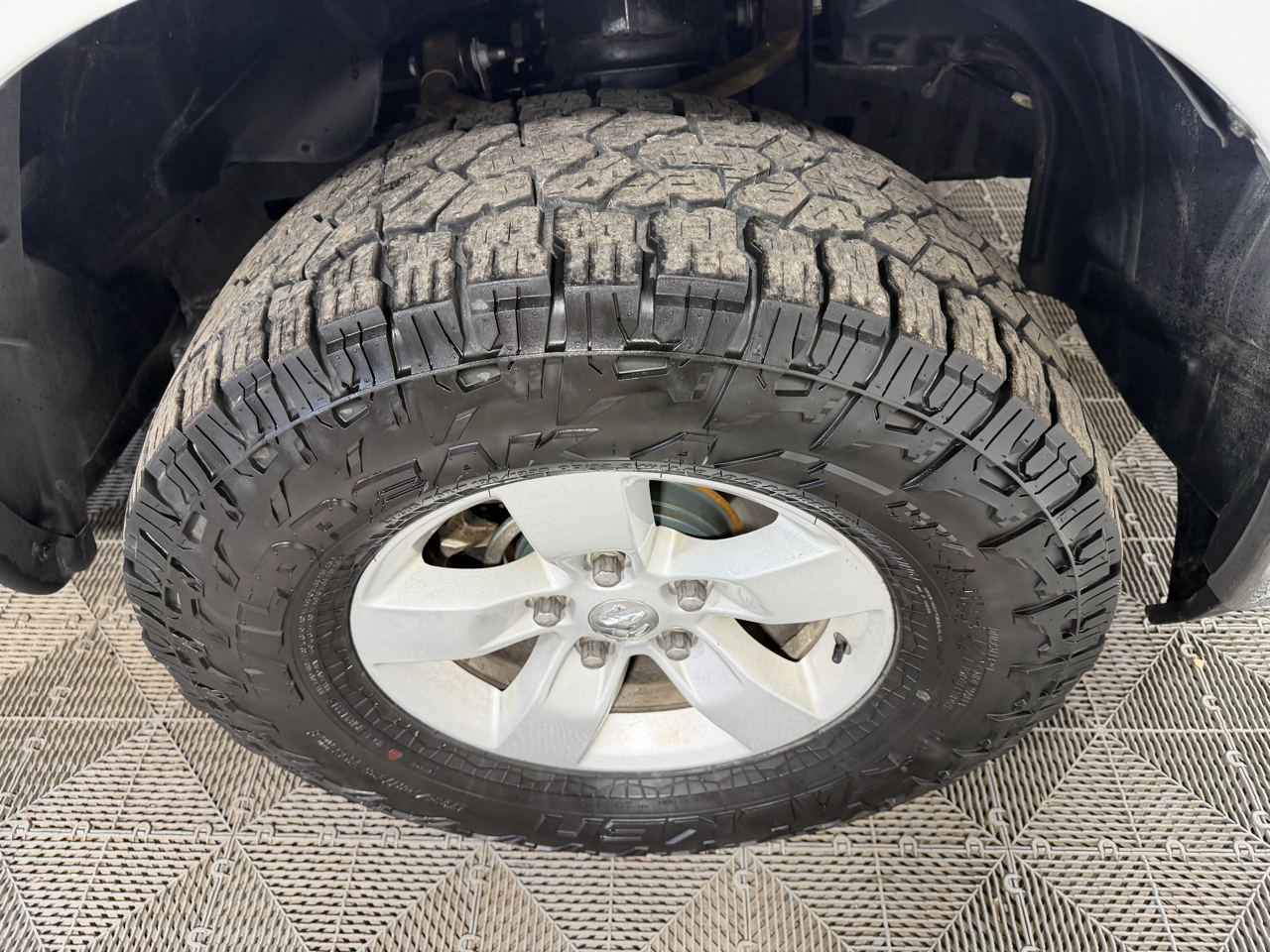 RAM 1500 Big Horn 4x4 Crew Cab 5'7" Box 2018