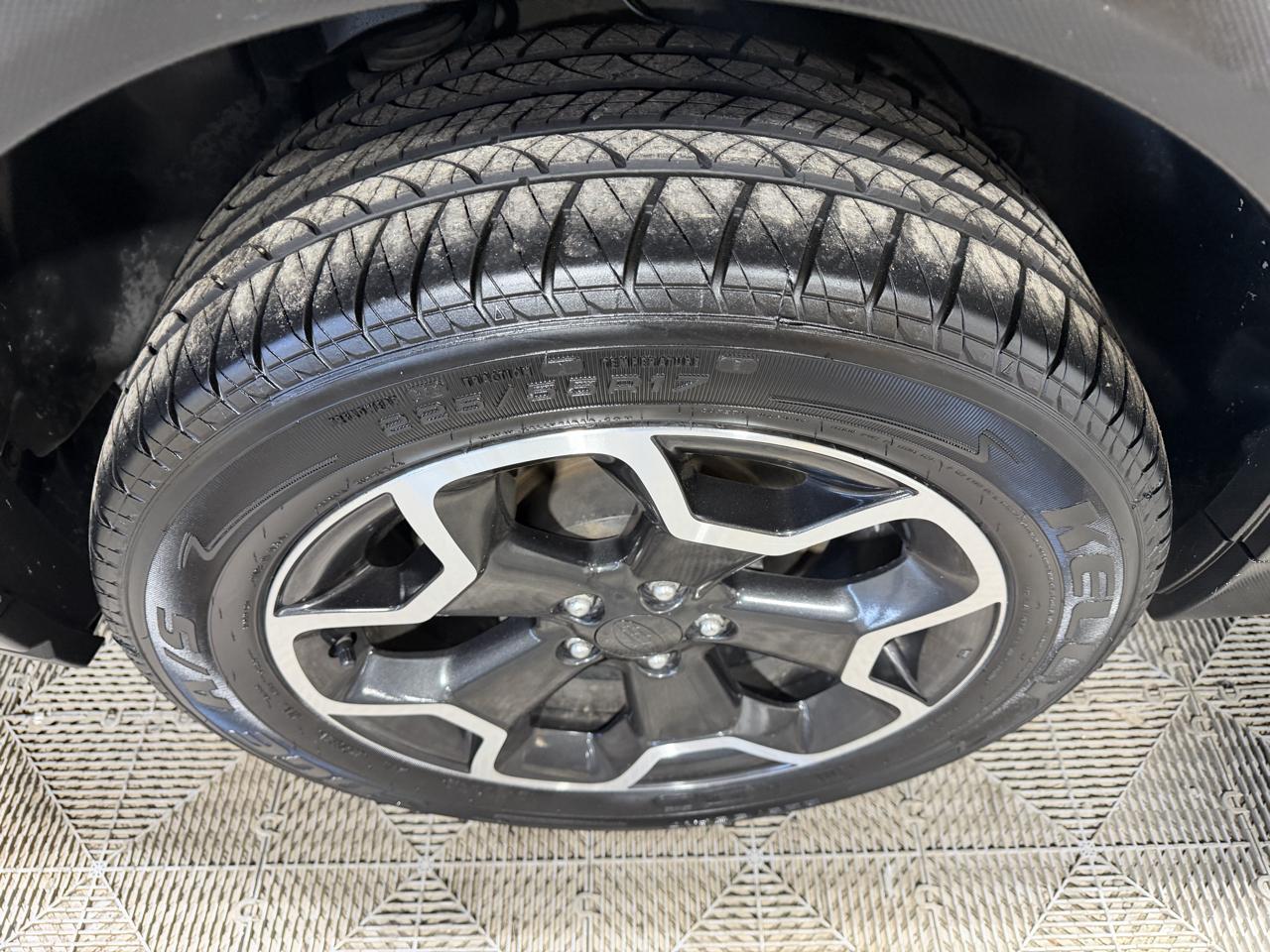 Subaru XV Crosstrek 5dr CVT 2.0i Premium 2015