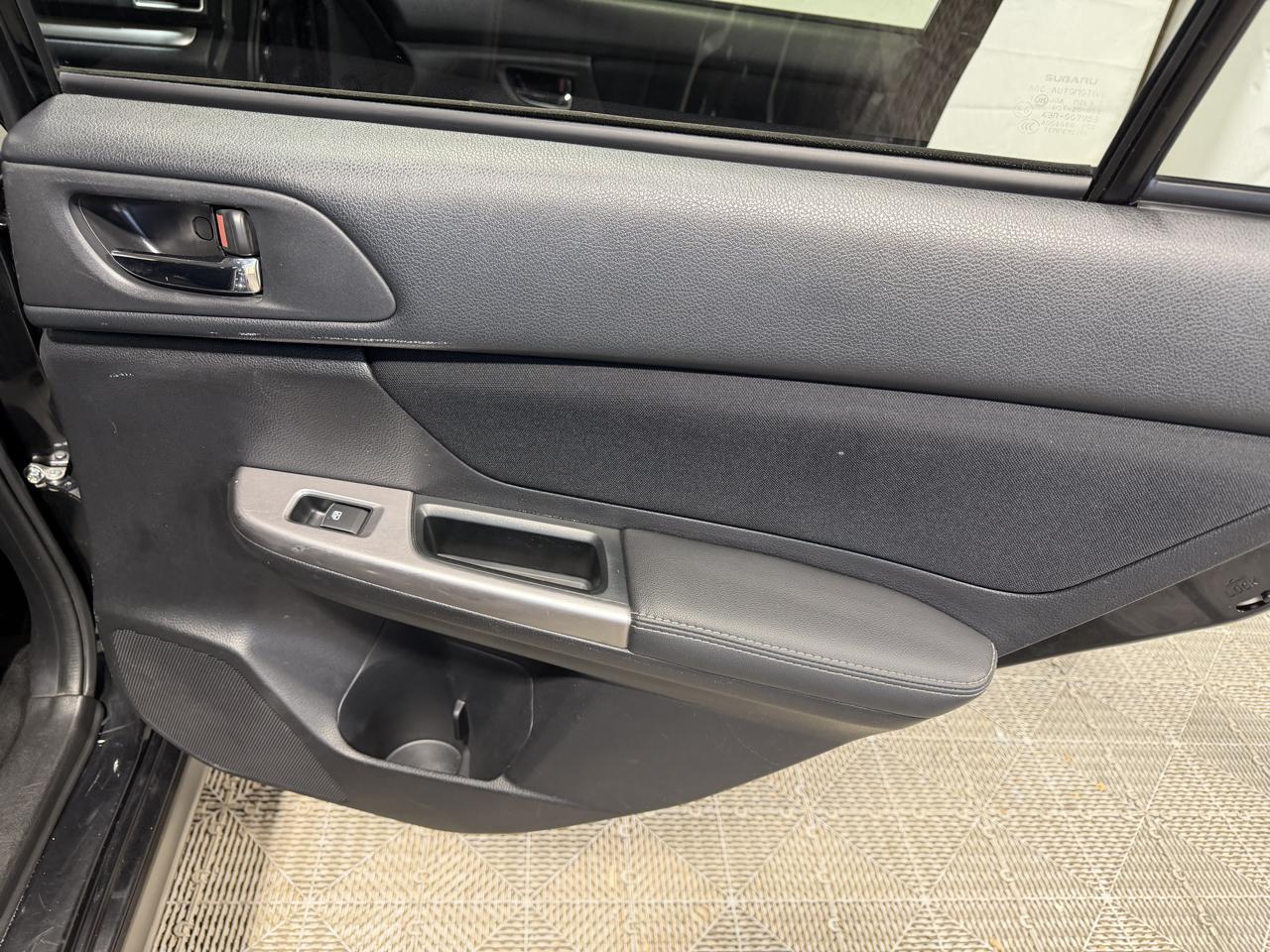 Subaru XV Crosstrek 5dr CVT 2.0i Premium 2015
