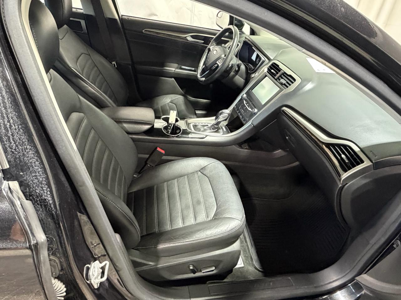 Ford Fusion 4dr Sdn SE FWD 2014
