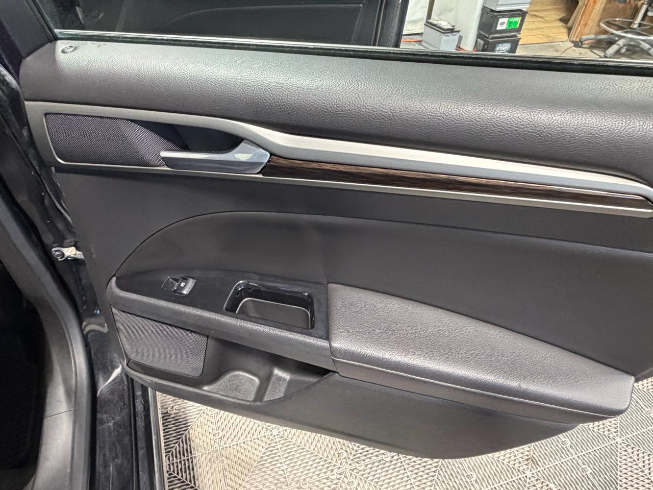 Ford Fusion 4dr Sdn SE FWD 2014