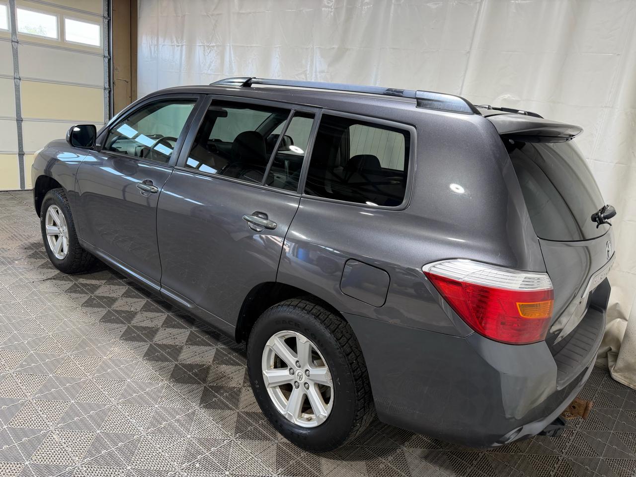 Toyota Highlander 4WD 4dr V6 SE (Natl) 2010