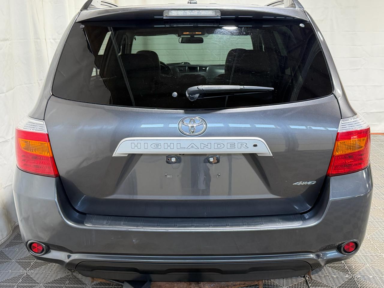 Toyota Highlander 4WD 4dr V6 SE (Natl) 2010