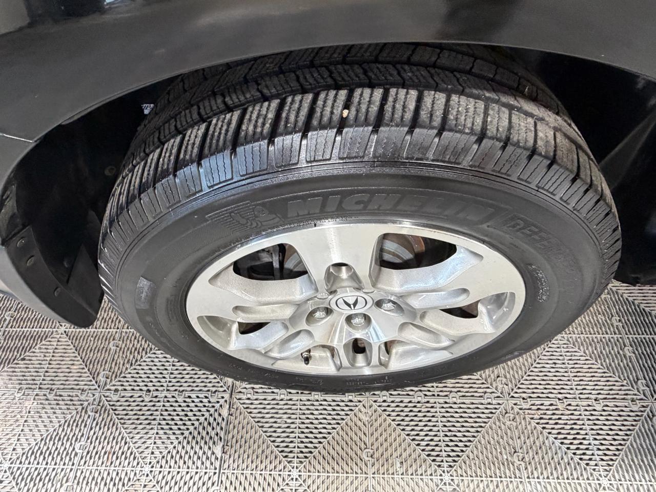 Acura MDX 4WD 4dr Tech Pkg 2007