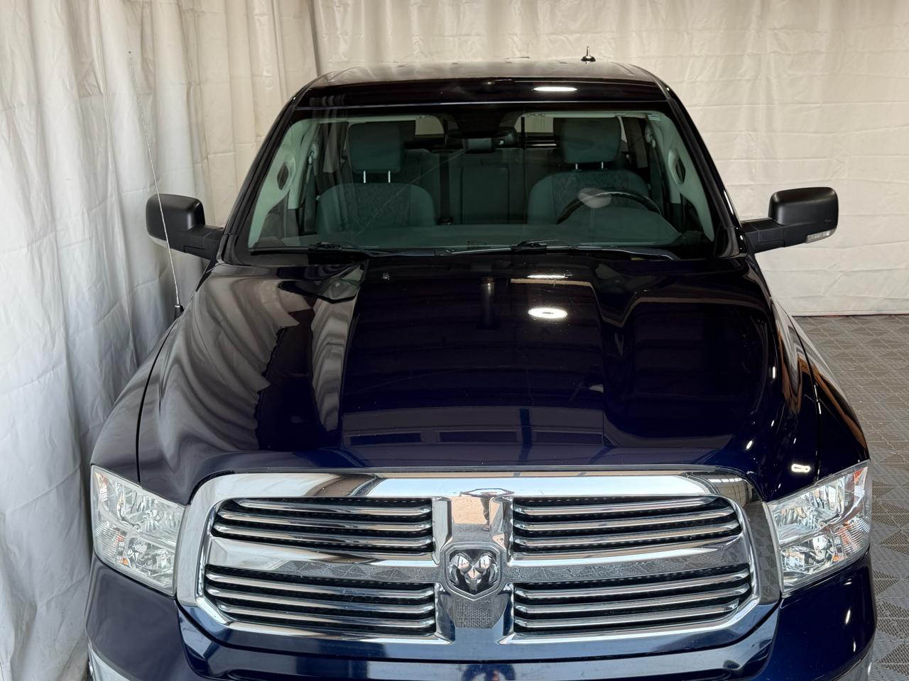 RAM 1500 Big Horn 4x4 Crew Cab 5'7" Box 2018