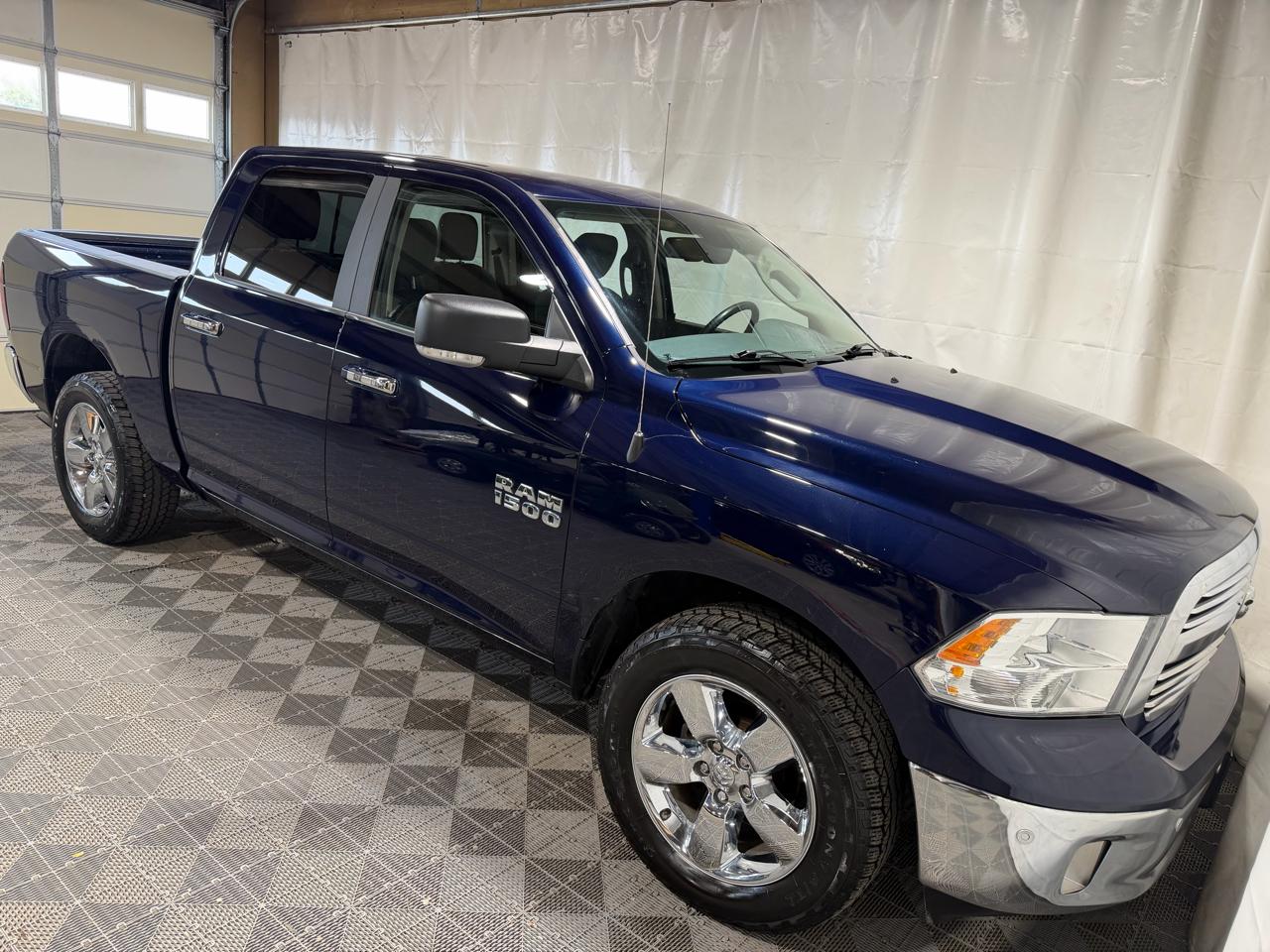 RAM 1500 Big Horn 4x4 Crew Cab 5'7" Box 2018