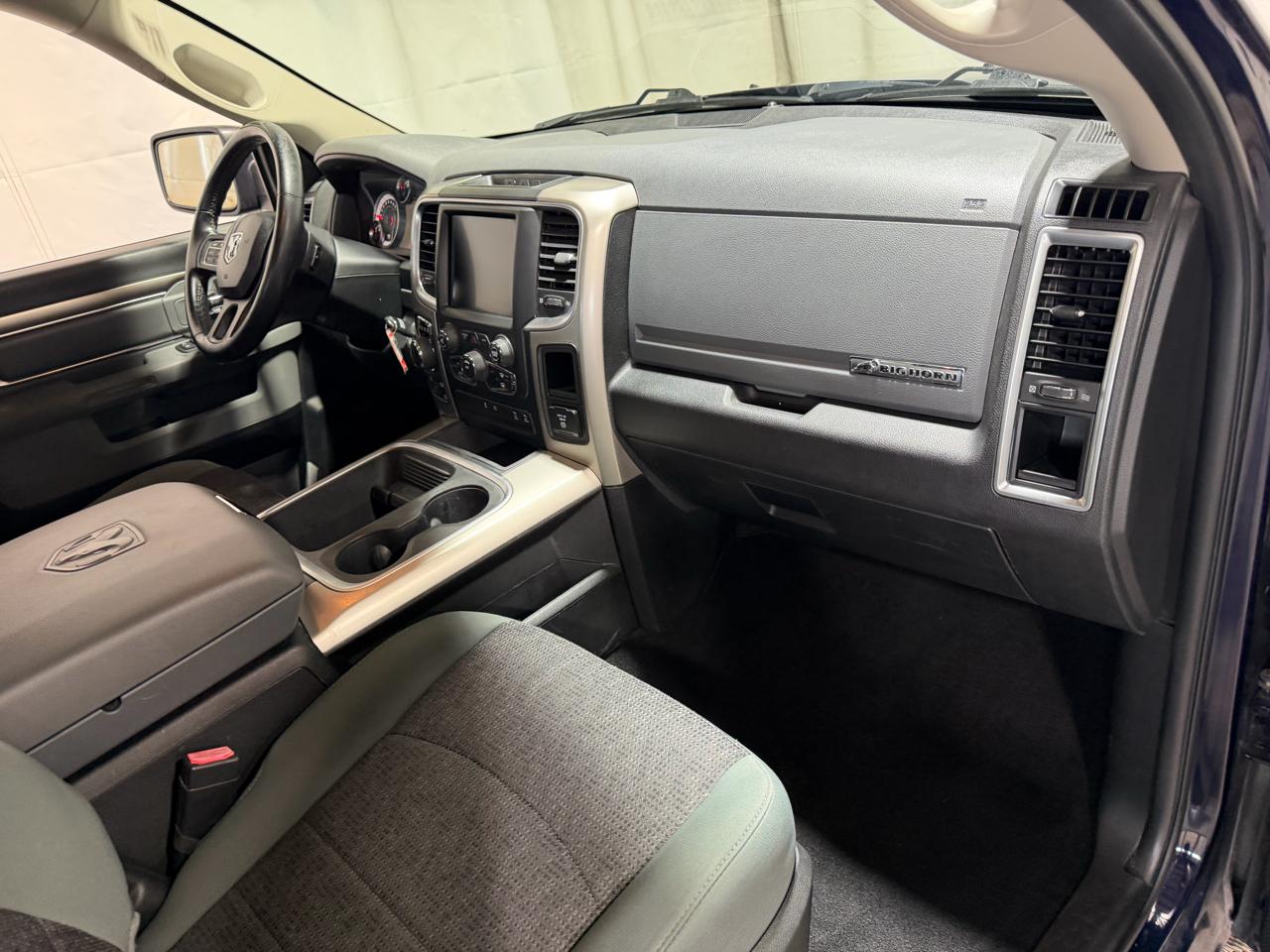 RAM 1500 Big Horn 4x4 Crew Cab 5'7" Box 2018