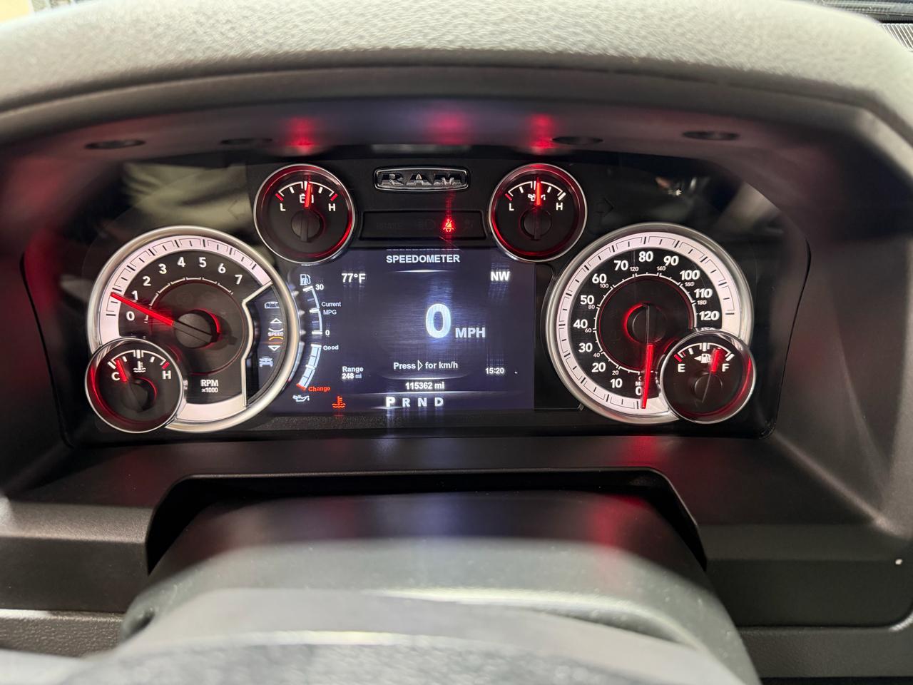 RAM 1500 Big Horn 4x4 Crew Cab 5'7" Box 2018