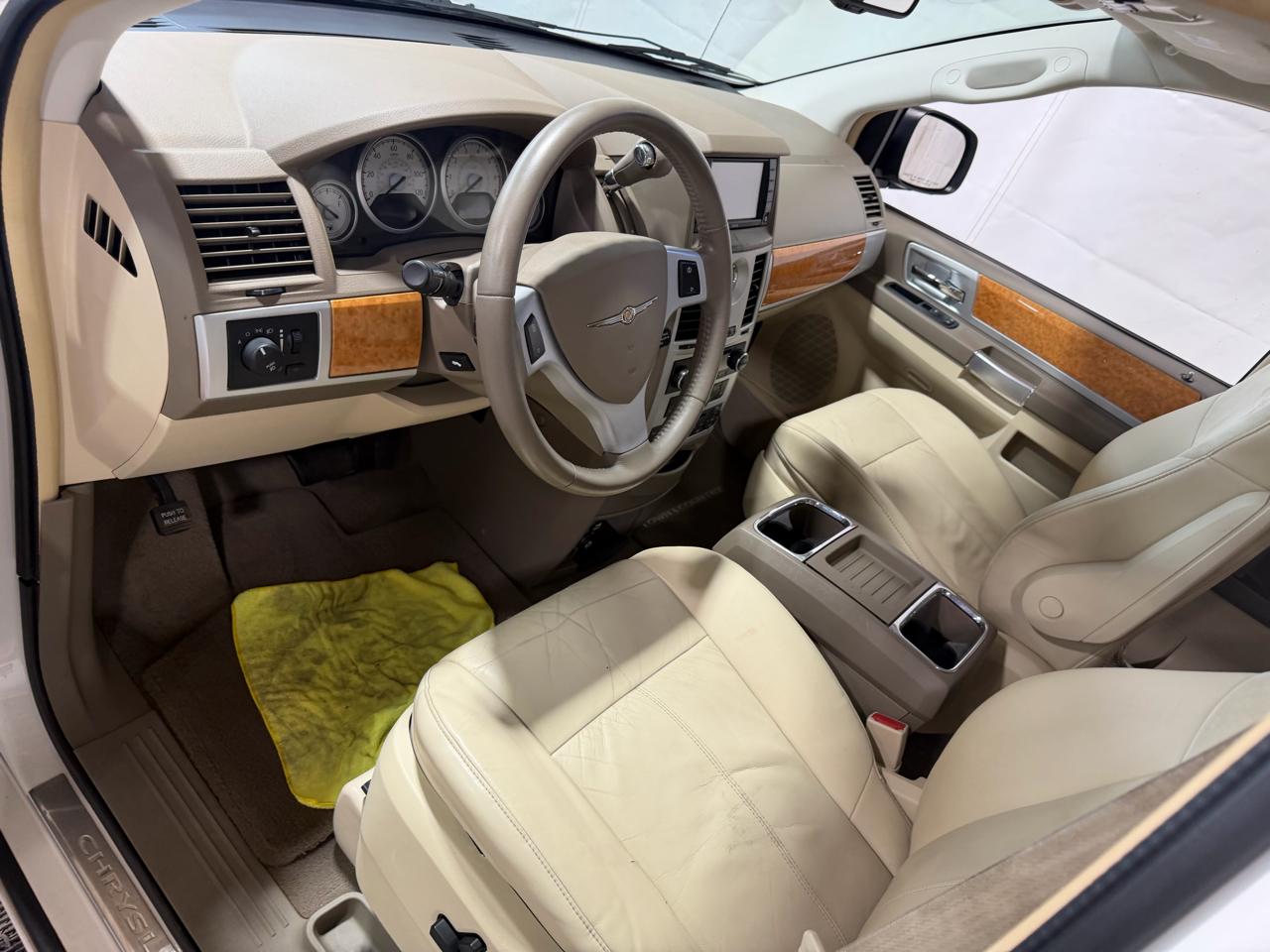 Chrysler Town & Country 4dr Wgn Limited 2008