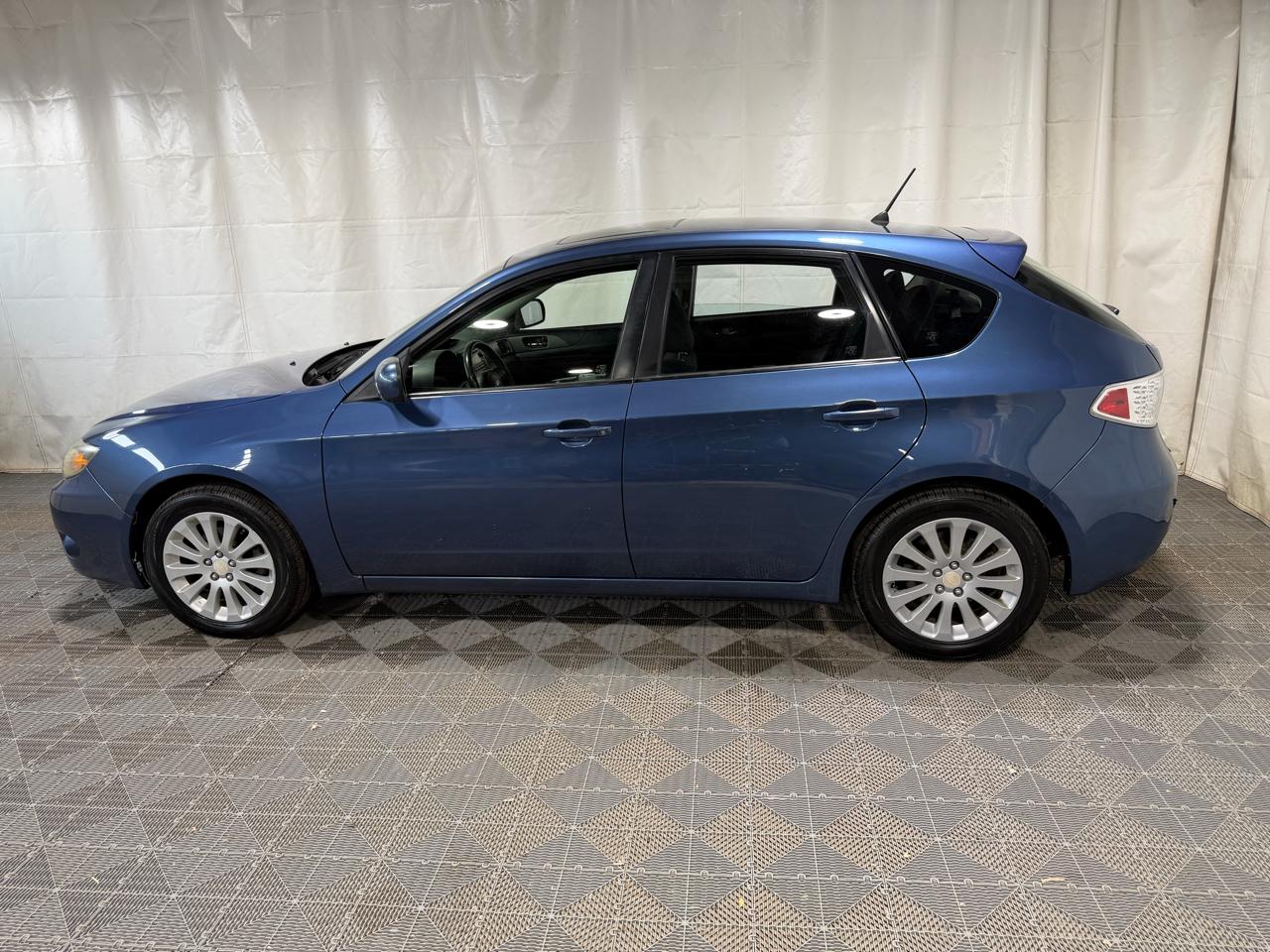 Subaru Impreza Wagon 5dr Man 2.5i Premium w/Pwr Moonroof Value Pkg 2011