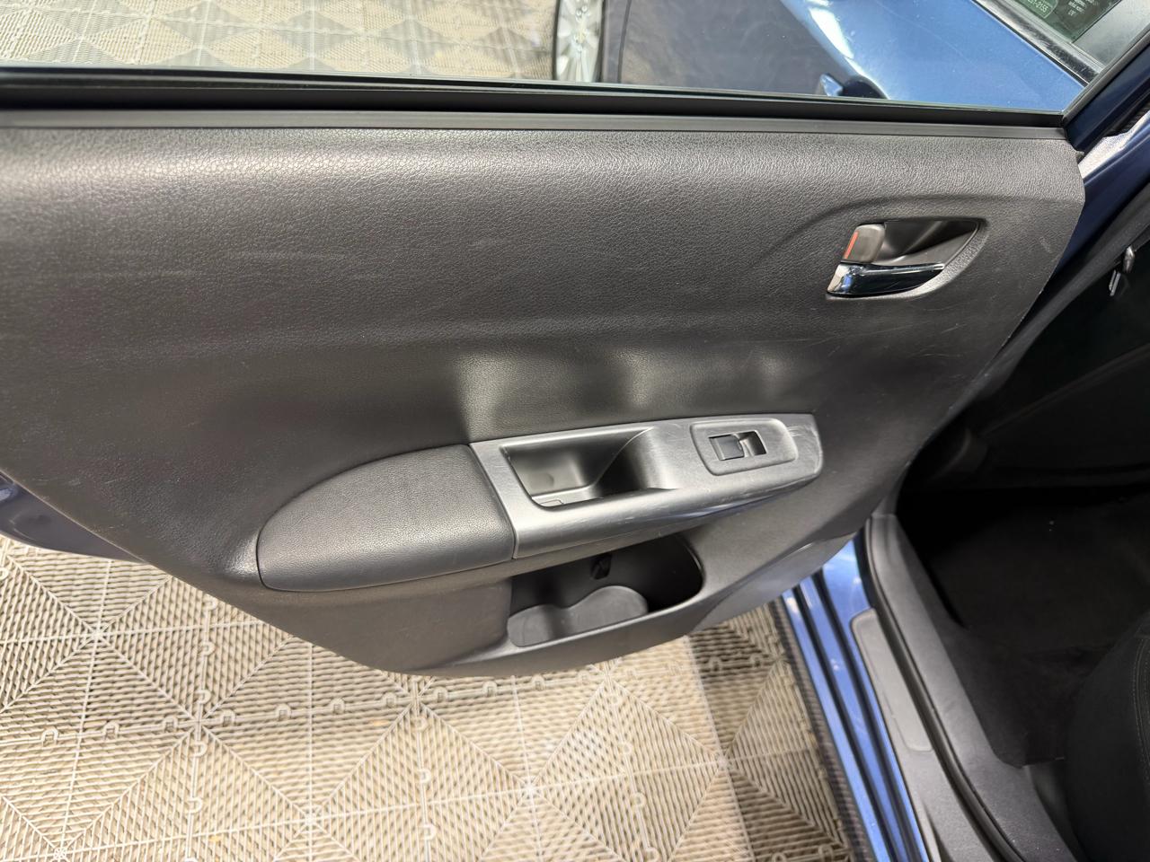 Subaru Impreza Wagon 5dr Man 2.5i Premium w/Pwr Moonroof Value Pkg 2011