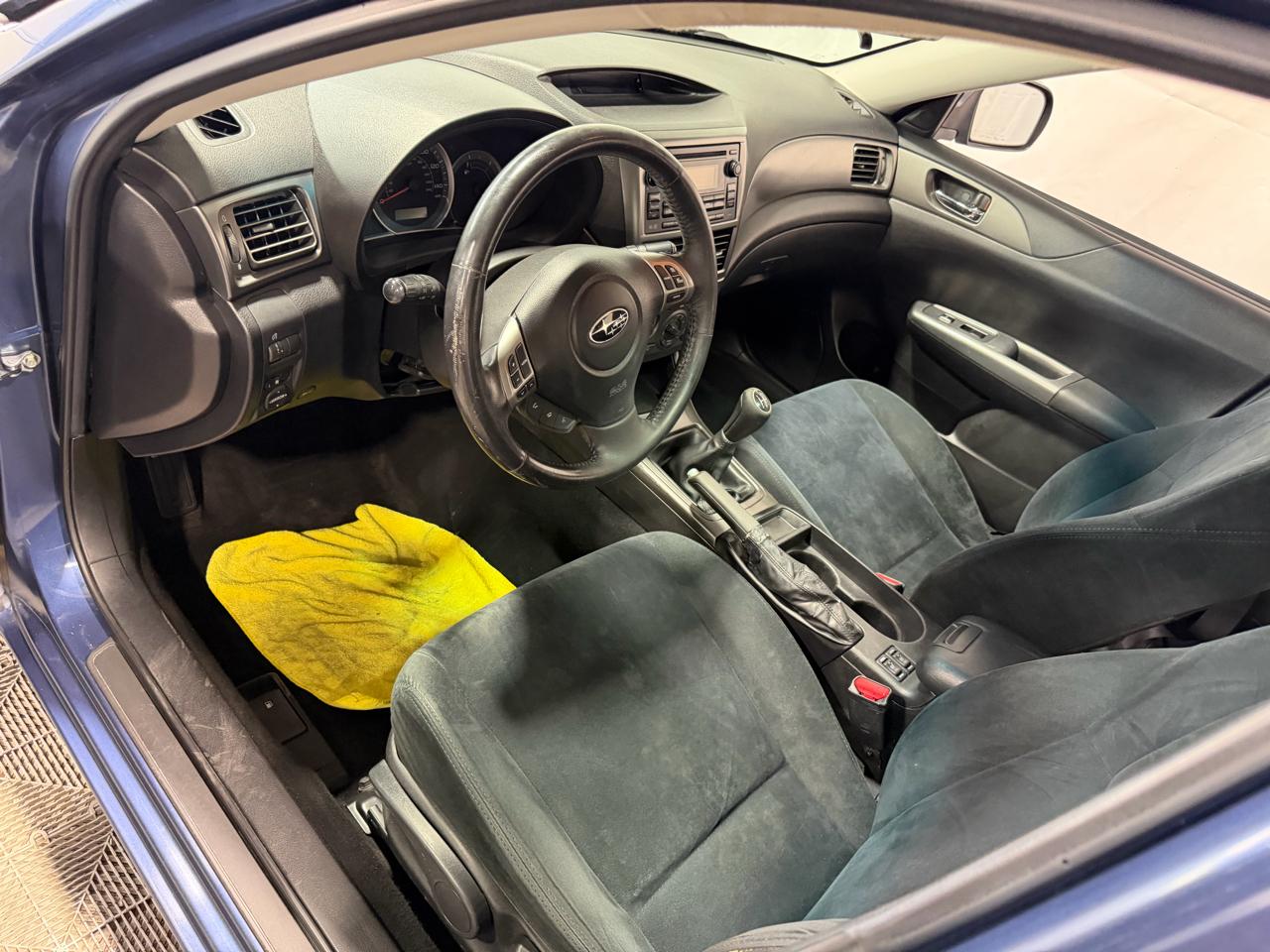 Subaru Impreza Wagon 5dr Man 2.5i Premium w/Pwr Moonroof Value Pkg 2011