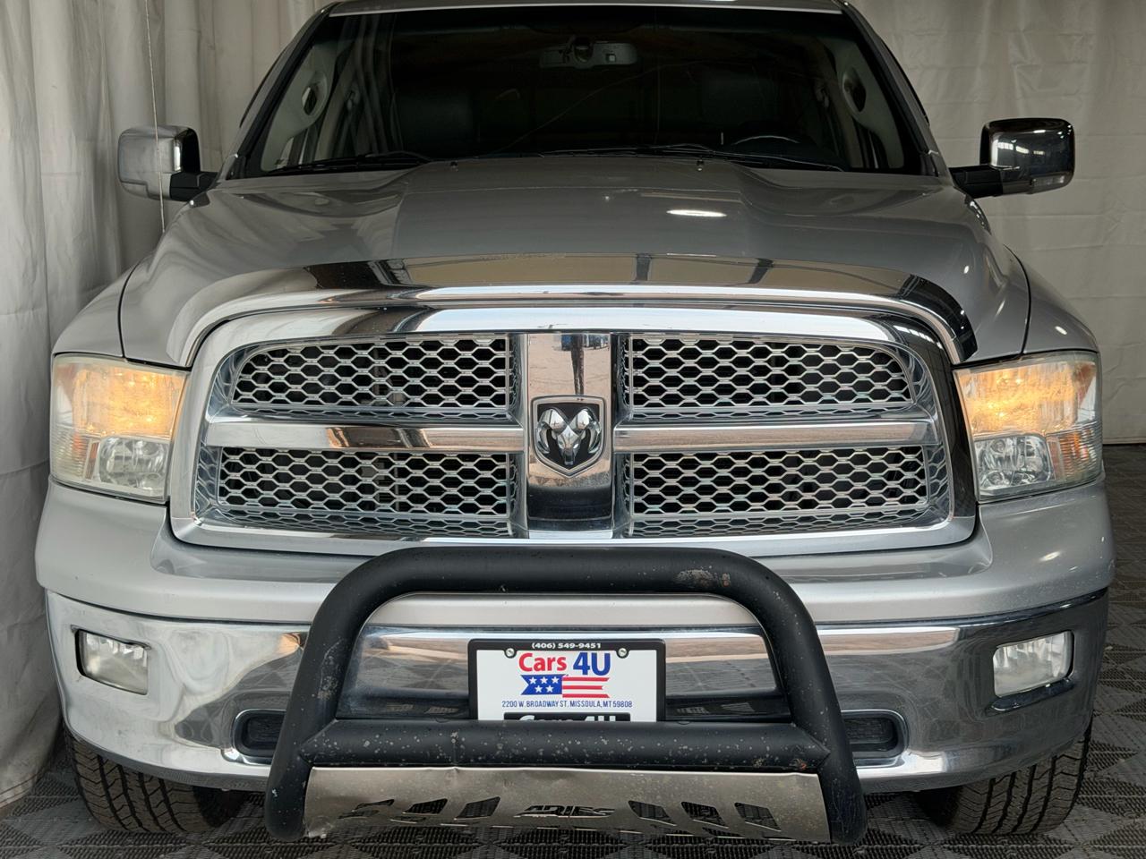 Dodge Ram 1500 4WD Quad Cab 140.5" Laramie 2010