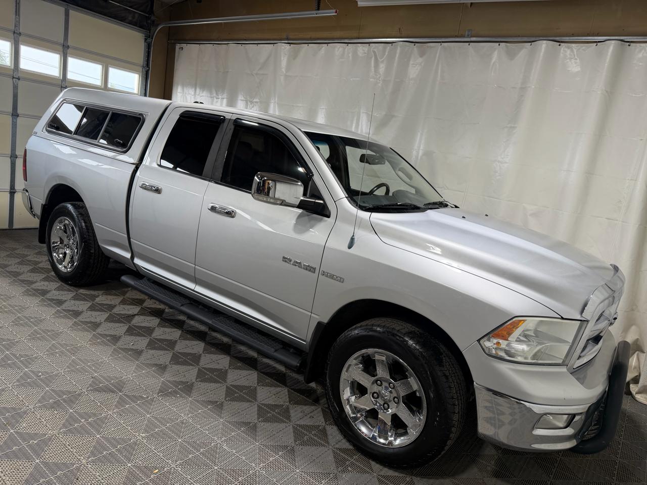 Dodge Ram 1500 4WD Quad Cab 140.5" Laramie 2010
