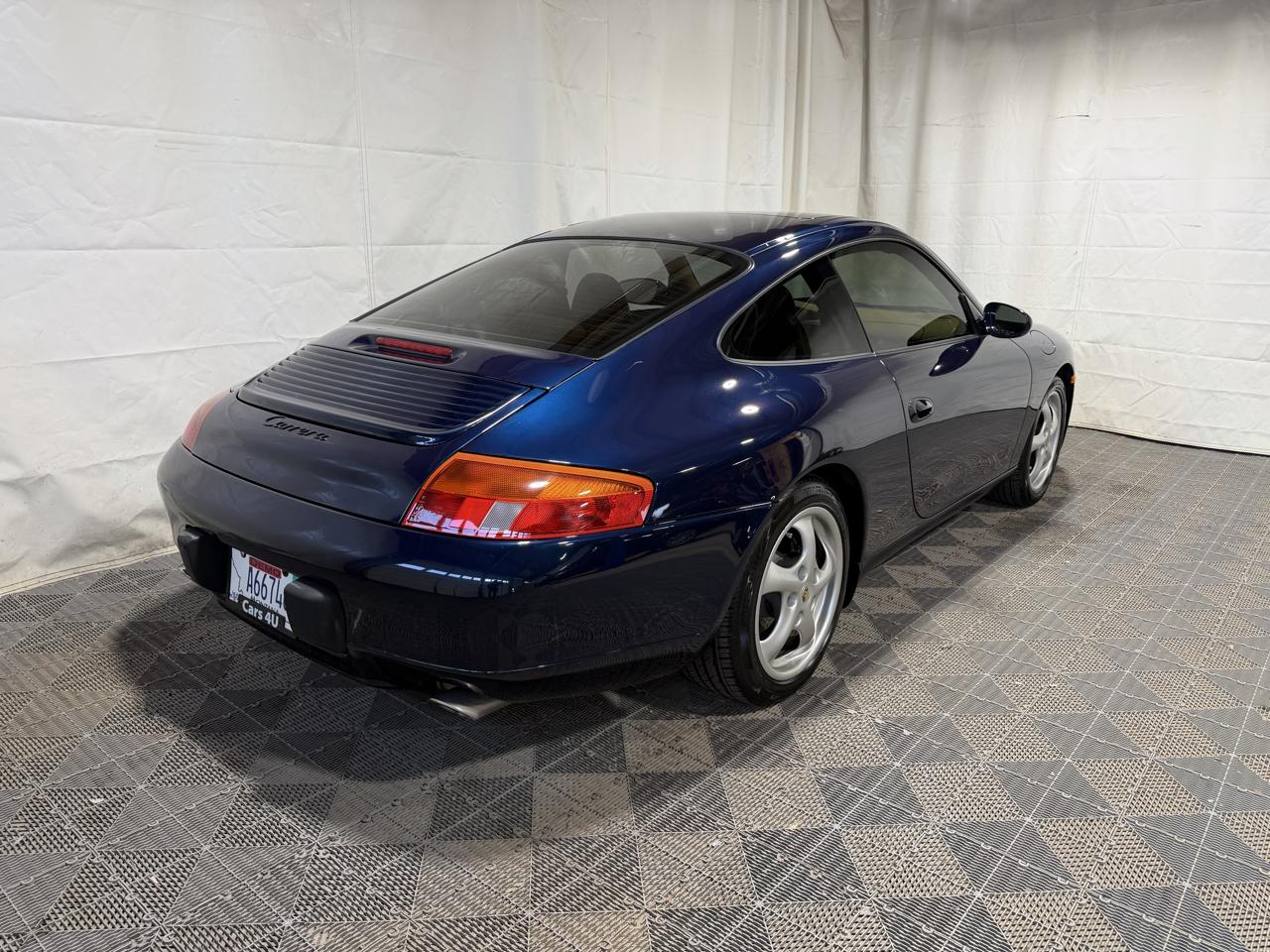 Porsche 911 Carrera 2dr Carrera Cpe 6-Spd Manual 1999