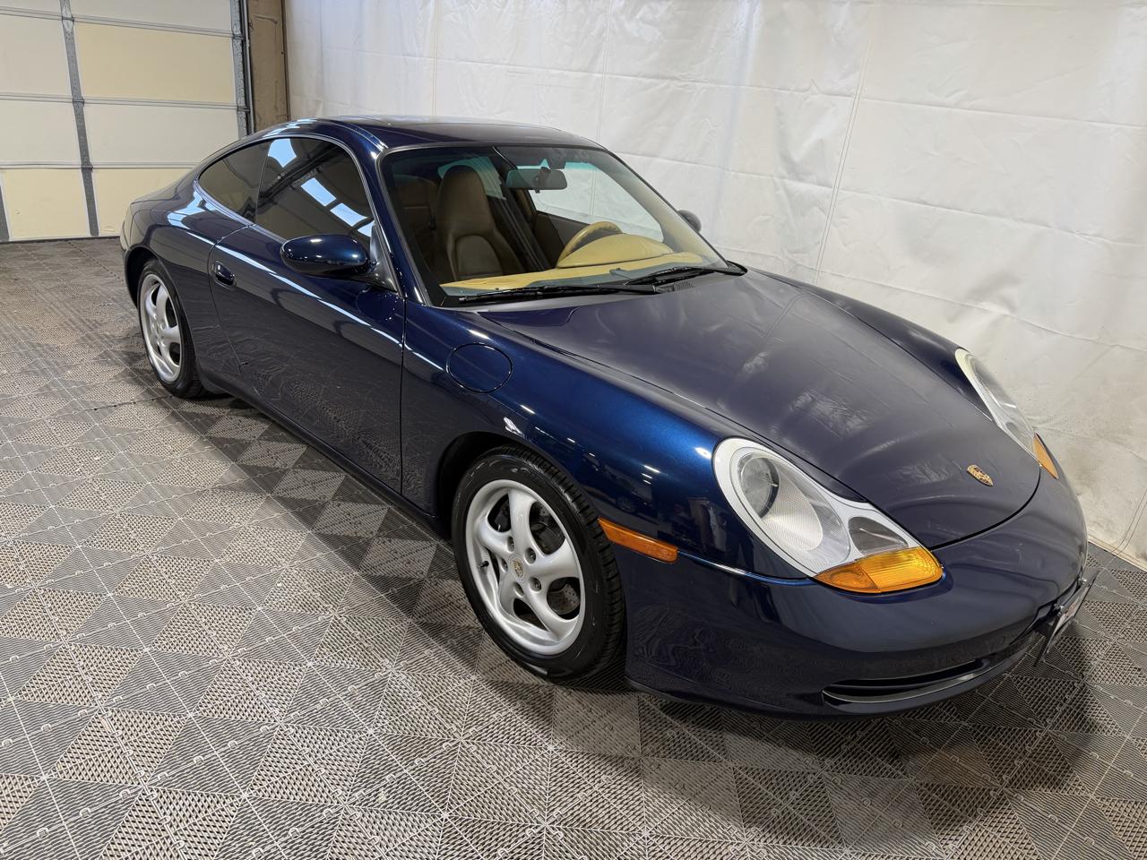 Porsche 911 Carrera 2dr Carrera Cpe 6-Spd Manual 1999