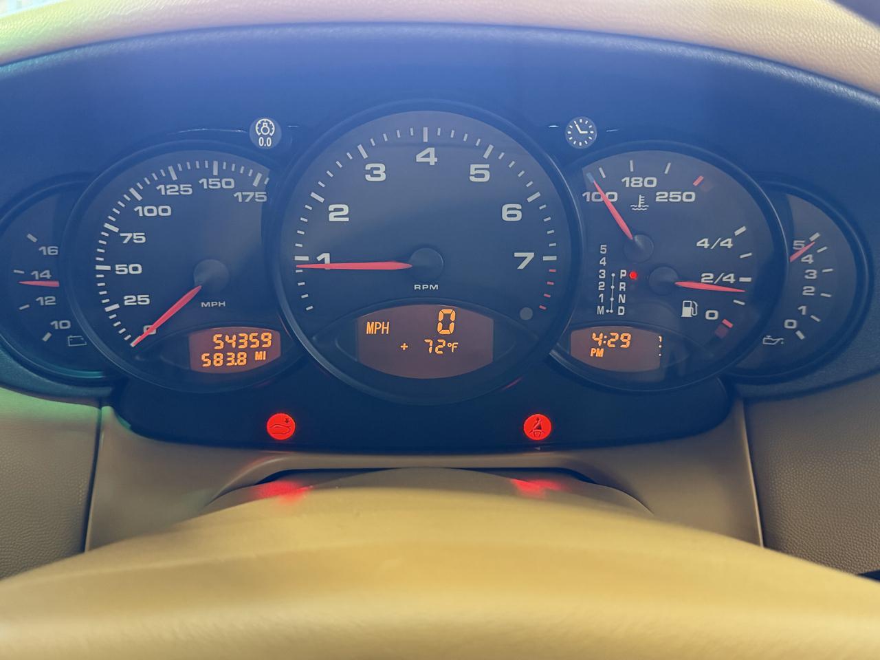Porsche 911 Carrera 2dr Carrera Cpe 6-Spd Manual 1999