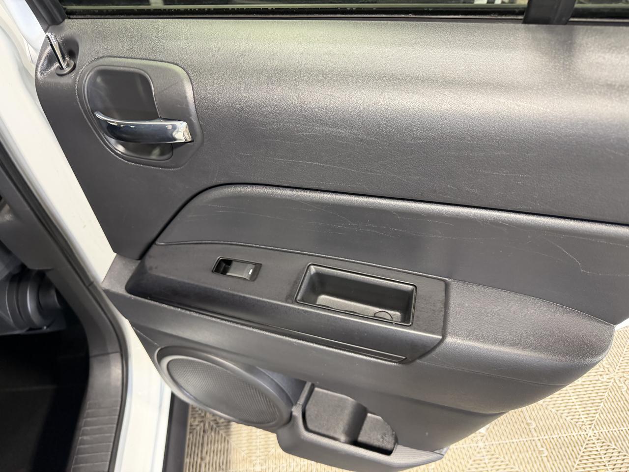 Jeep Patriot 4WD 4dr Sport 2015