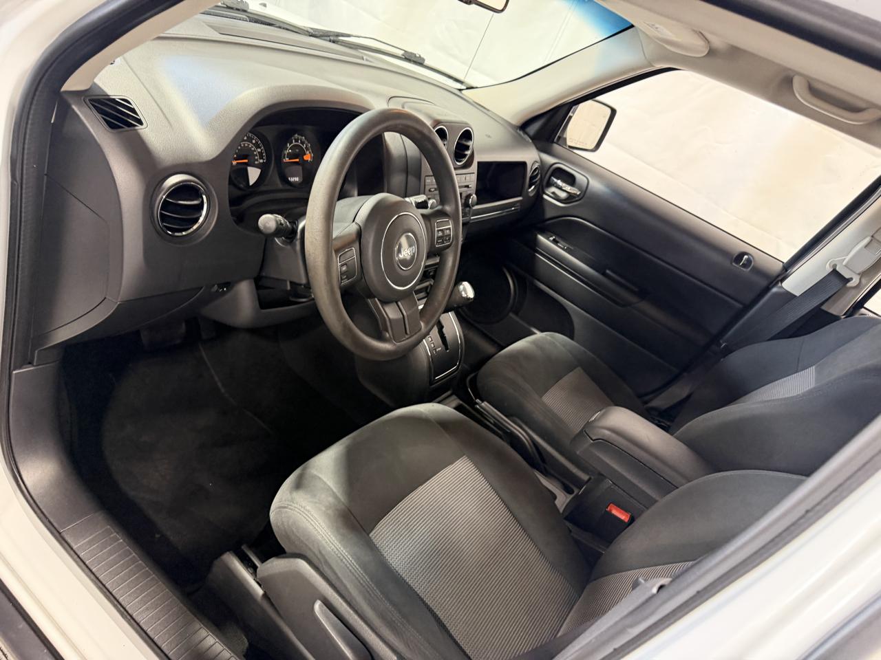 Jeep Patriot 4WD 4dr Sport 2015
