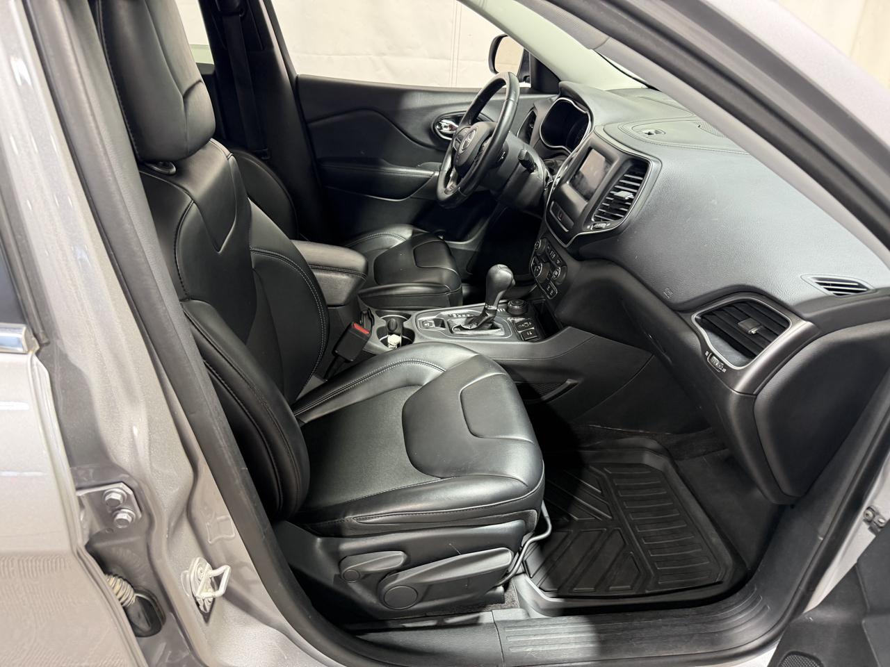 Jeep Cherokee Latitude Plus 4x4 2019
