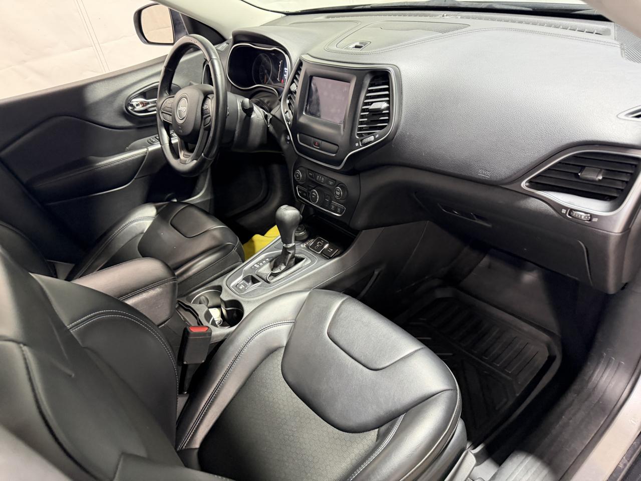 Jeep Cherokee Latitude Plus 4x4 2019