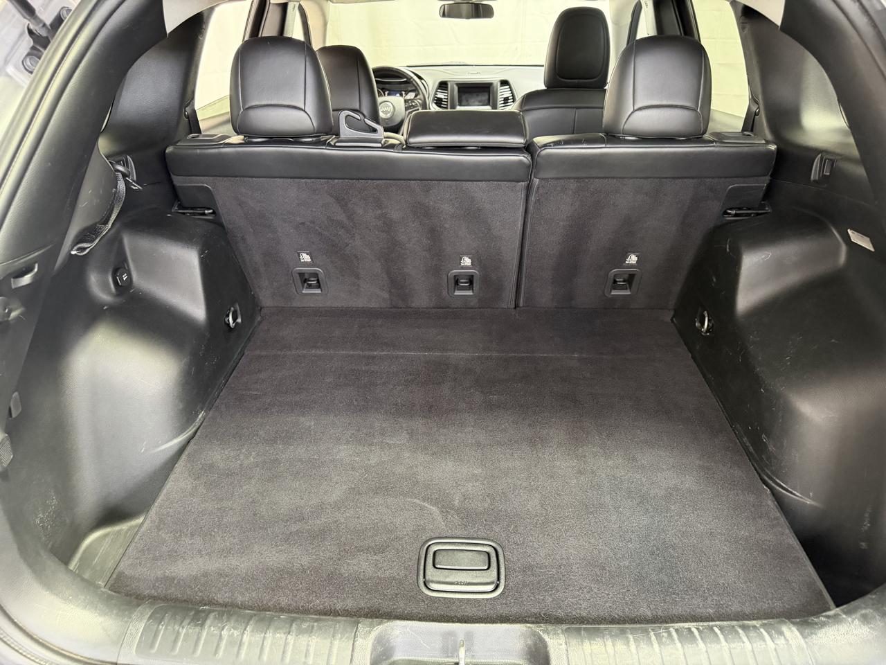 Jeep Cherokee Latitude Plus 4x4 2019