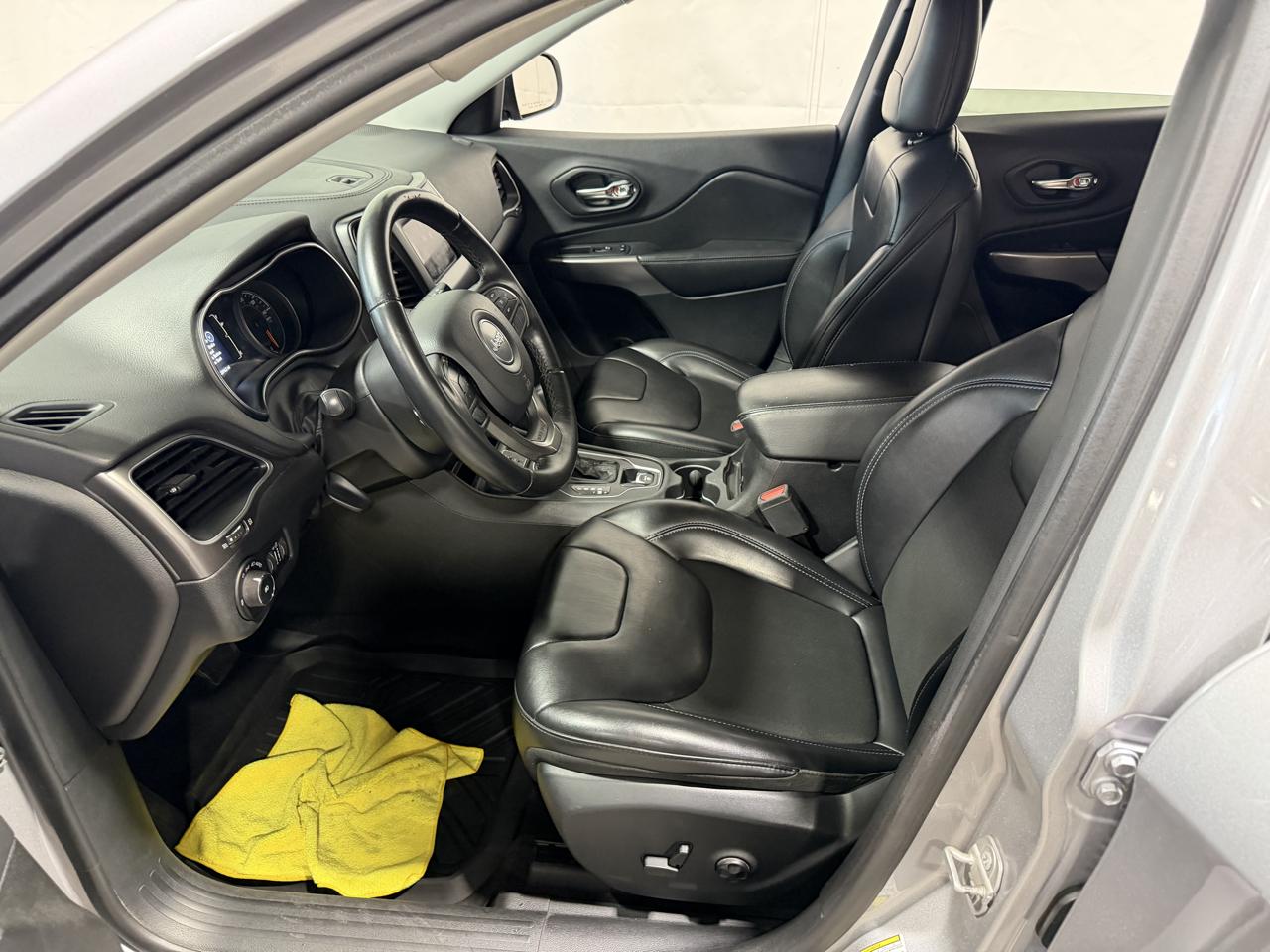 Jeep Cherokee Latitude Plus 4x4 2019
