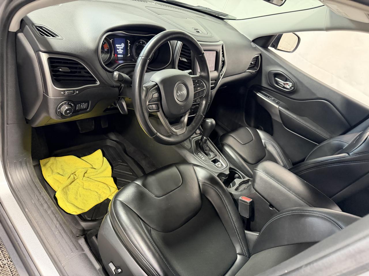 Jeep Cherokee Latitude Plus 4x4 2019