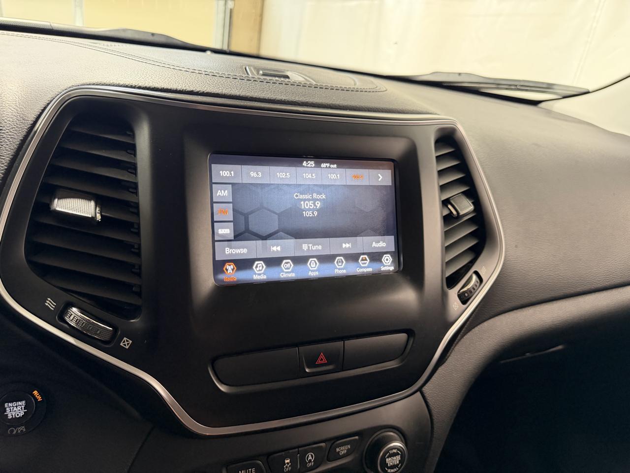 Jeep Cherokee Latitude Plus 4x4 2019