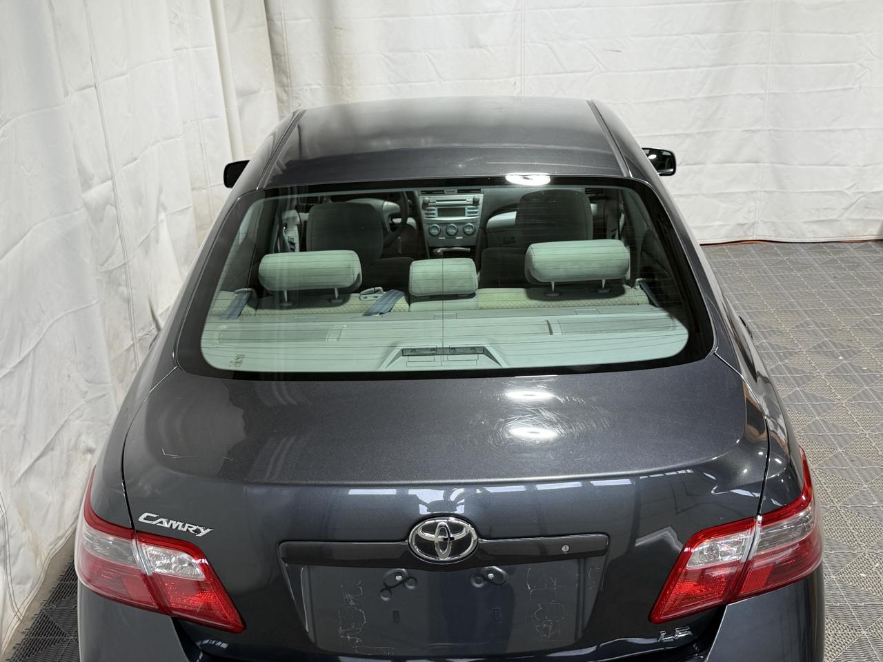 Toyota Camry 4dr Sdn I4 Auto XLE (Natl) 2007