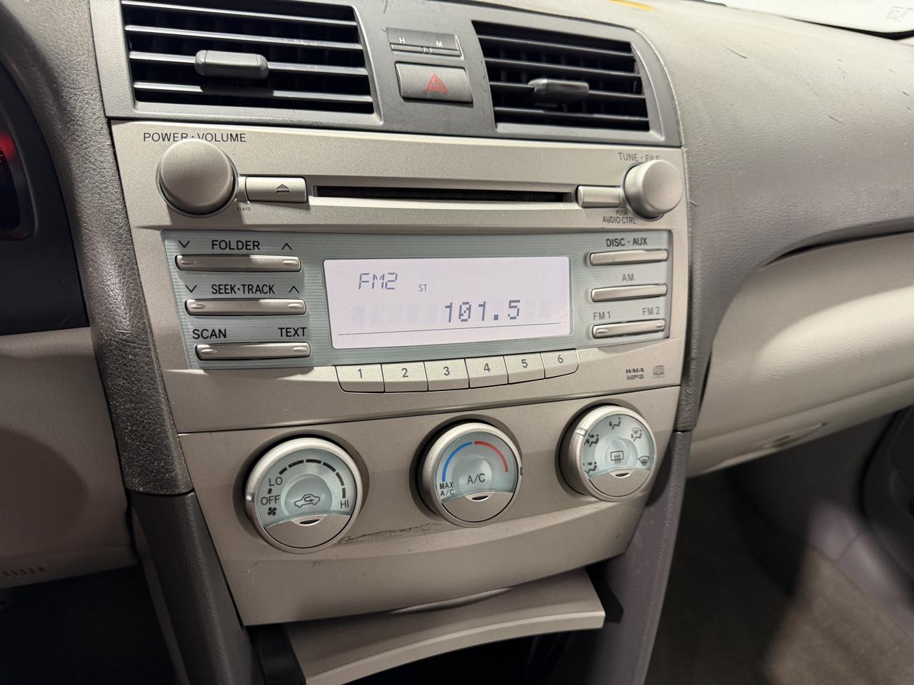 Toyota Camry 4dr Sdn I4 Auto XLE (Natl) 2007