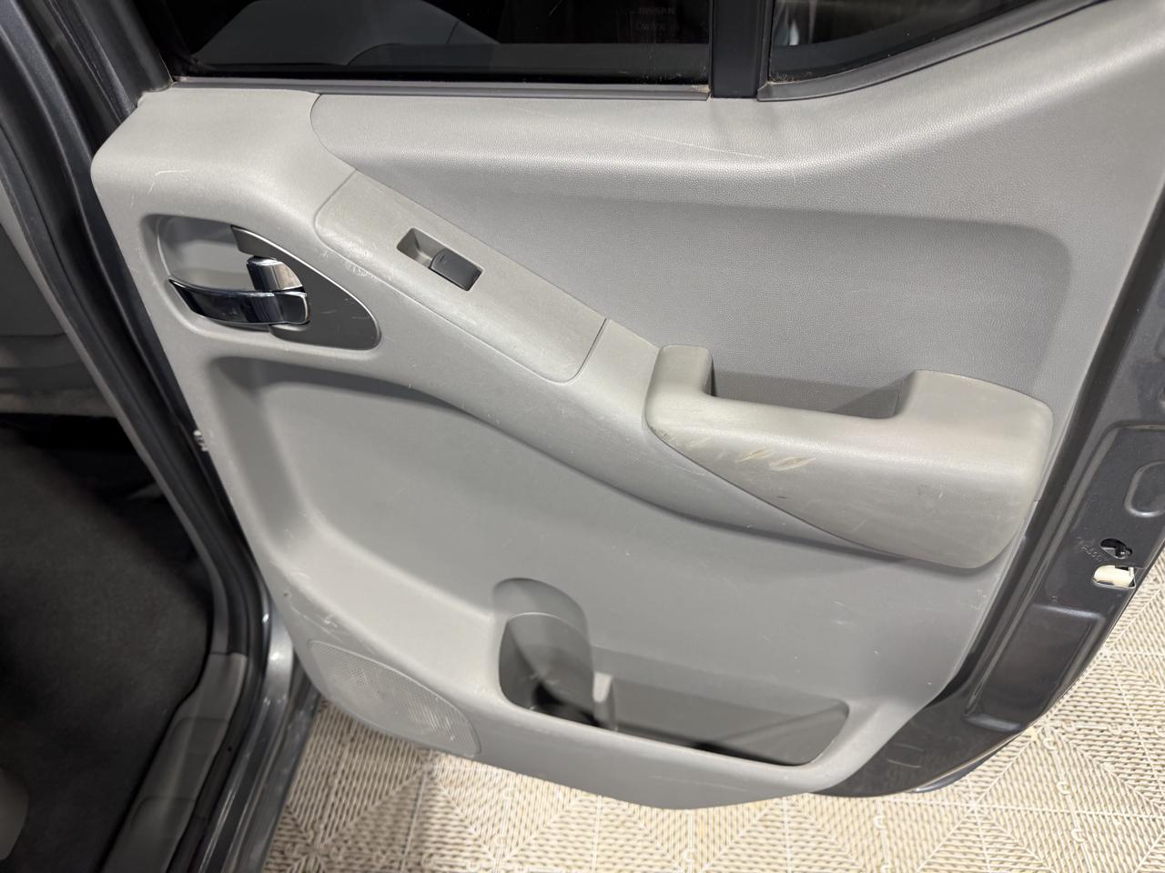 Nissan Frontier Crew Cab 4x4 SV Auto 2019