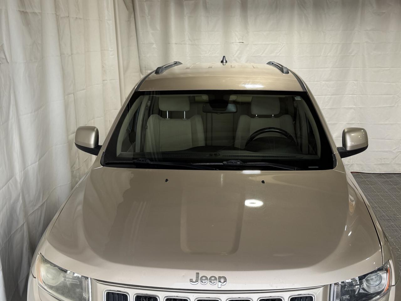 Jeep Grand Cherokee 4WD 4dr Laredo 2014