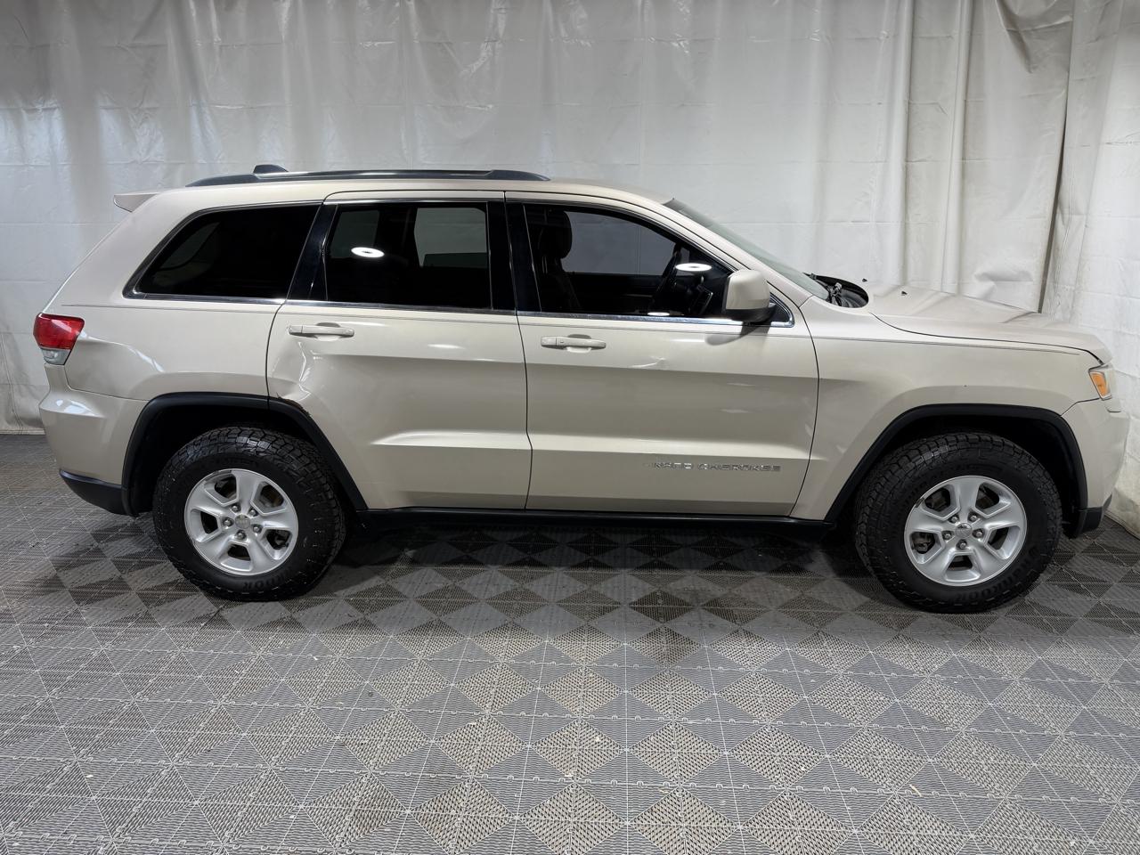 Jeep Grand Cherokee 4WD 4dr Laredo 2014
