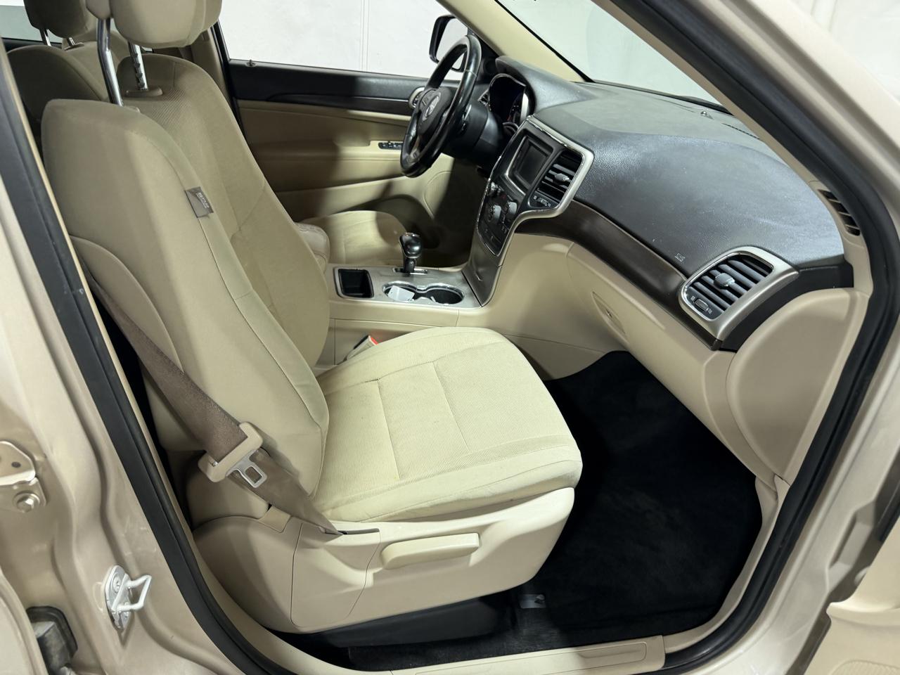 Jeep Grand Cherokee 4WD 4dr Laredo 2014