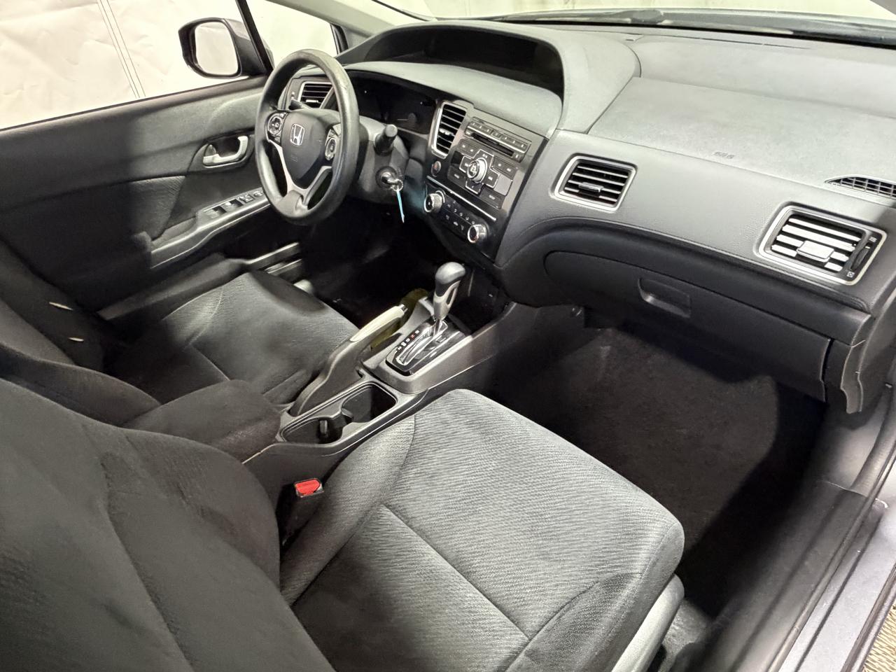 Honda Civic Sdn 4dr Auto LX 2013
