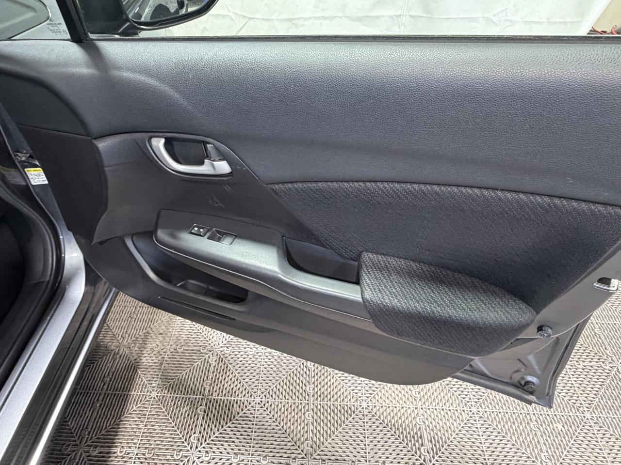 Honda Civic Sdn 4dr Auto LX 2013