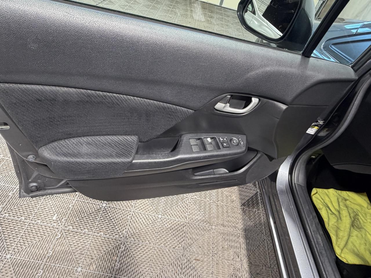 Honda Civic Sdn 4dr Auto LX 2013