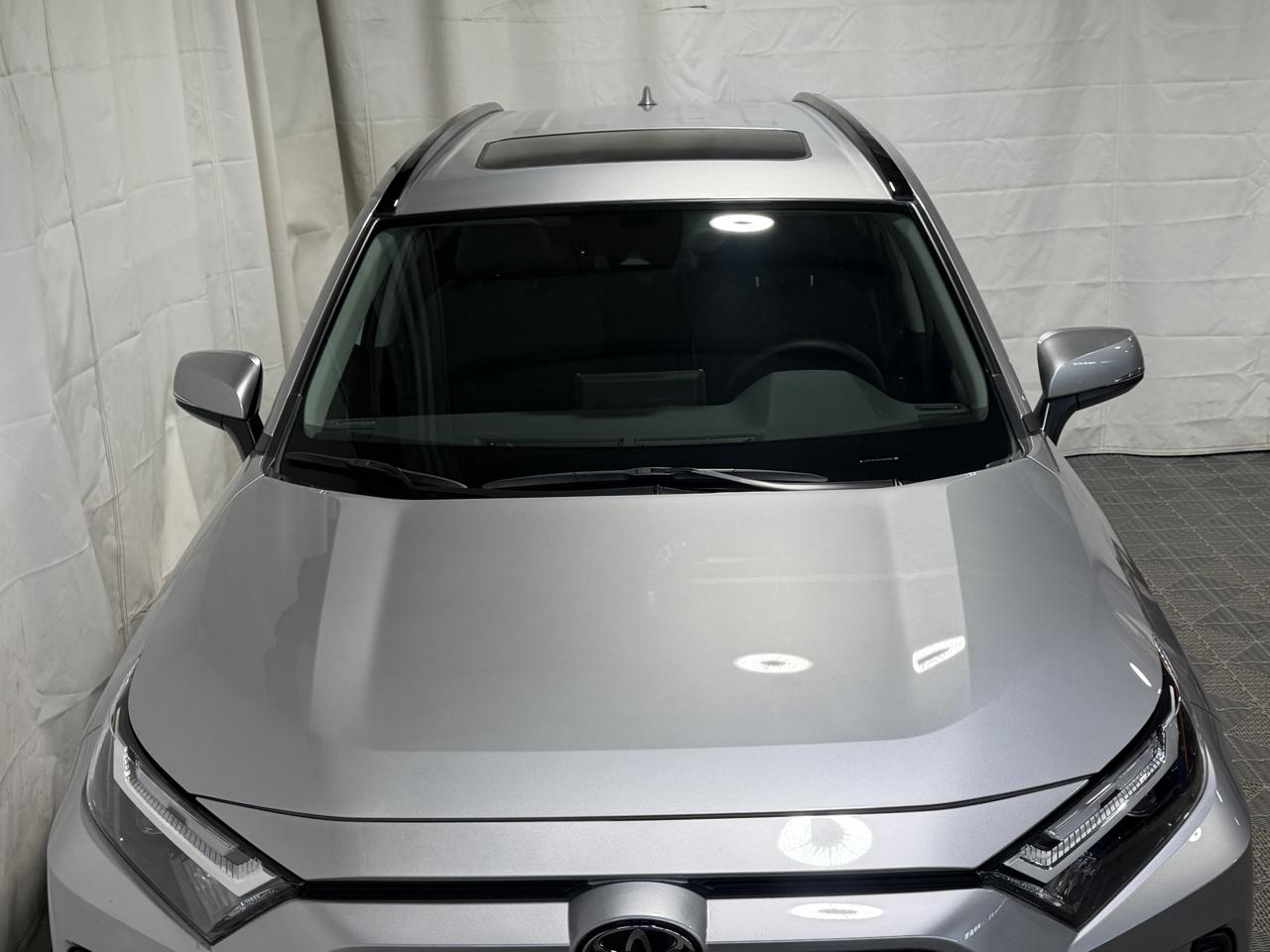 Toyota RAV4 XLE AWD (Natl) 2025