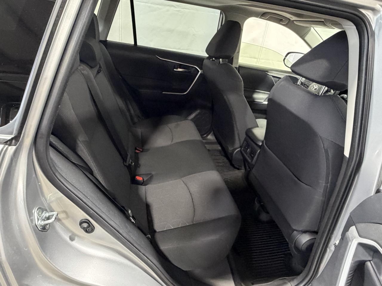 Toyota RAV4 XLE AWD (Natl) 2025