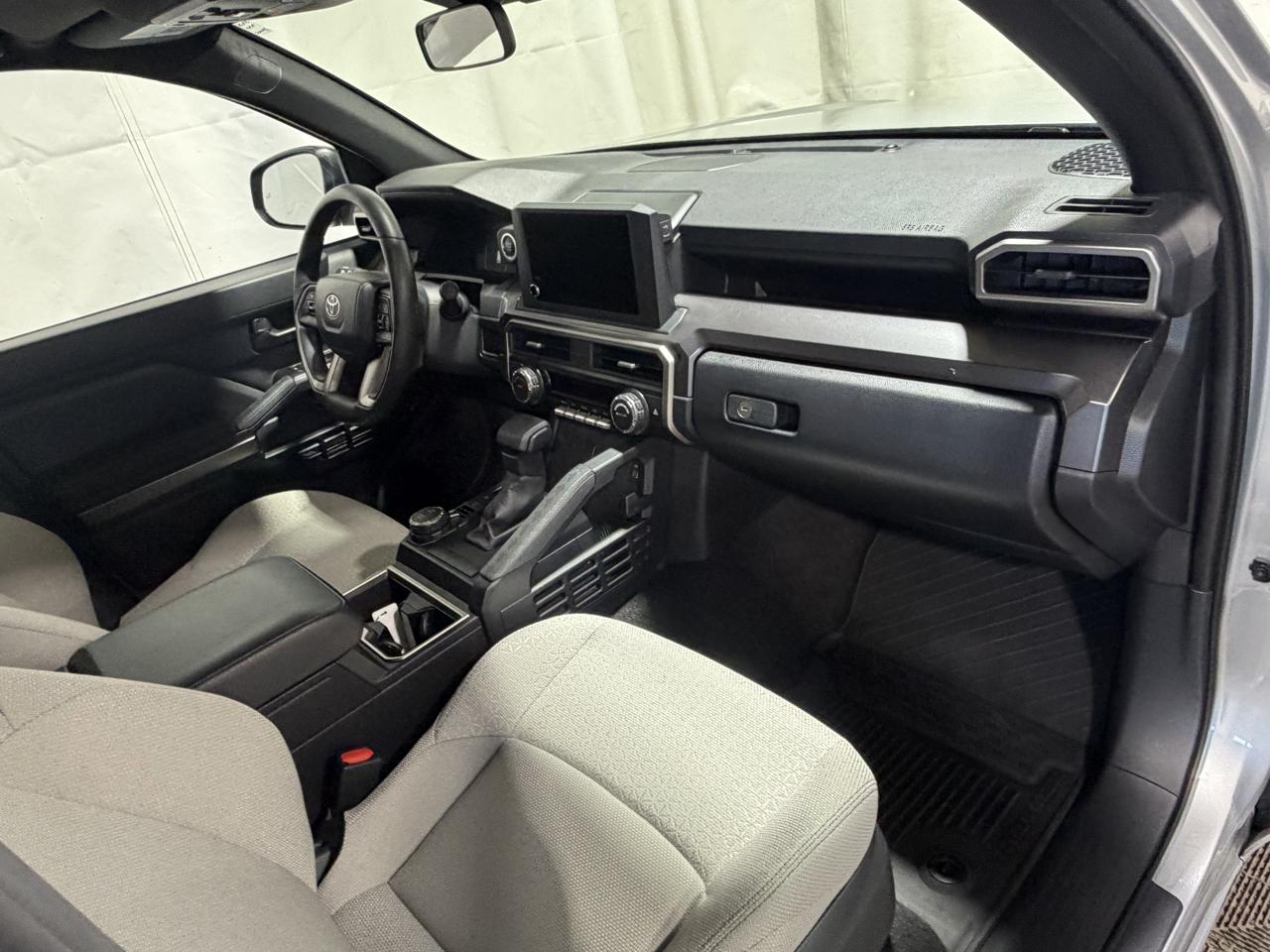 Toyota 4Runner SR5 4WD 2025