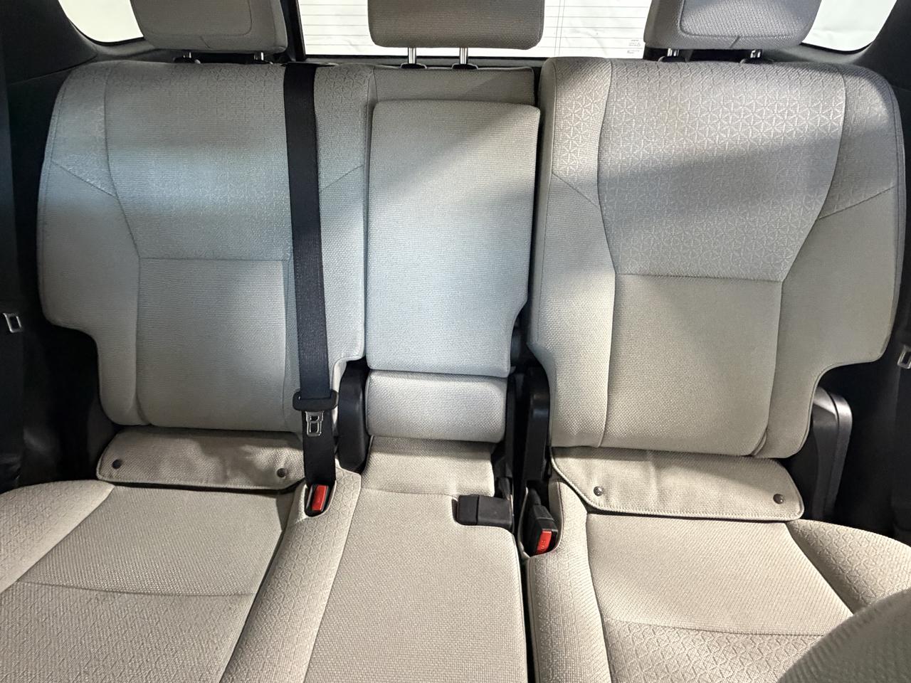 Toyota 4Runner SR5 4WD 2025